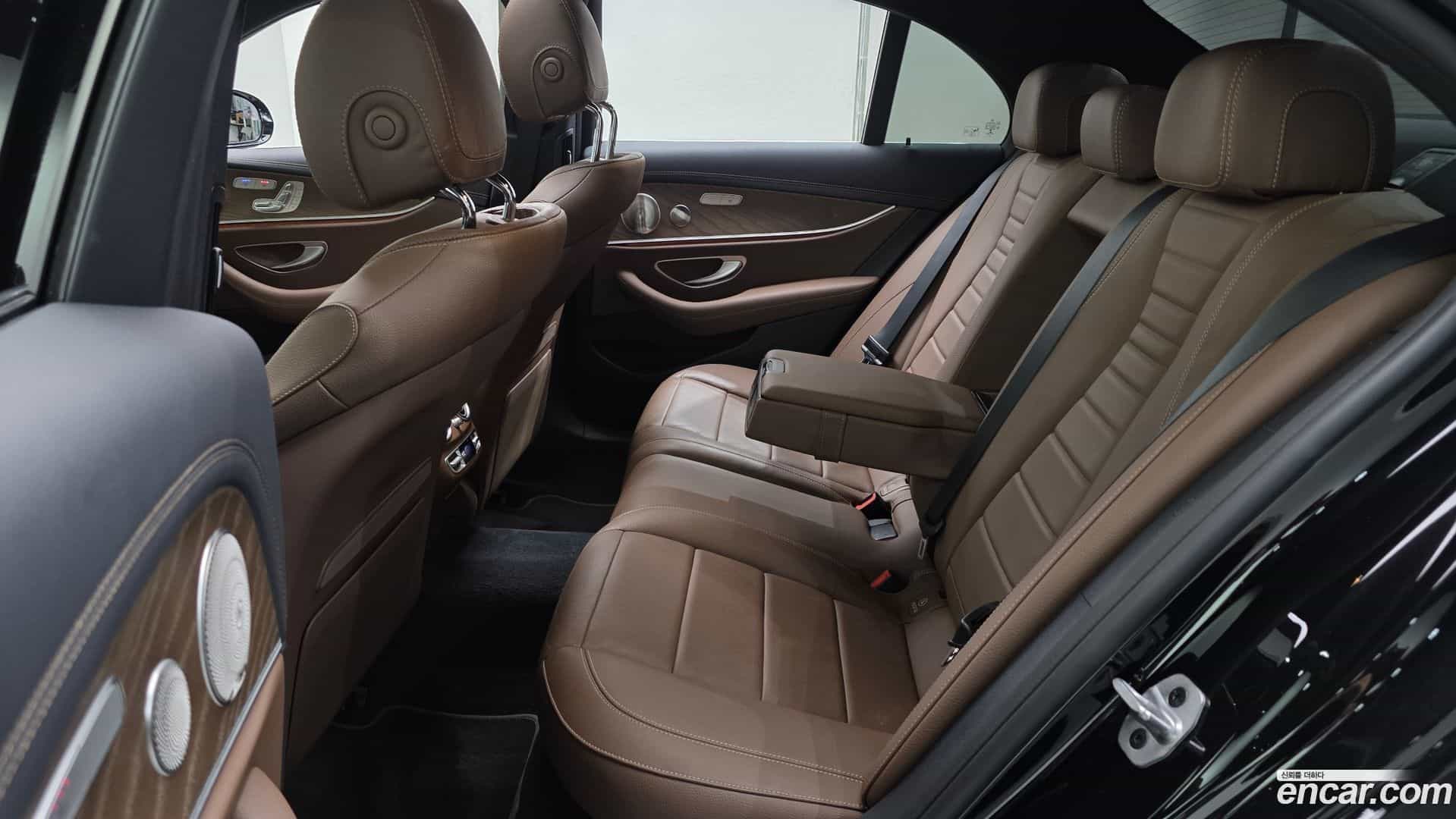 E-Class Mercedes-Benz 2021.5-OPTION-016
