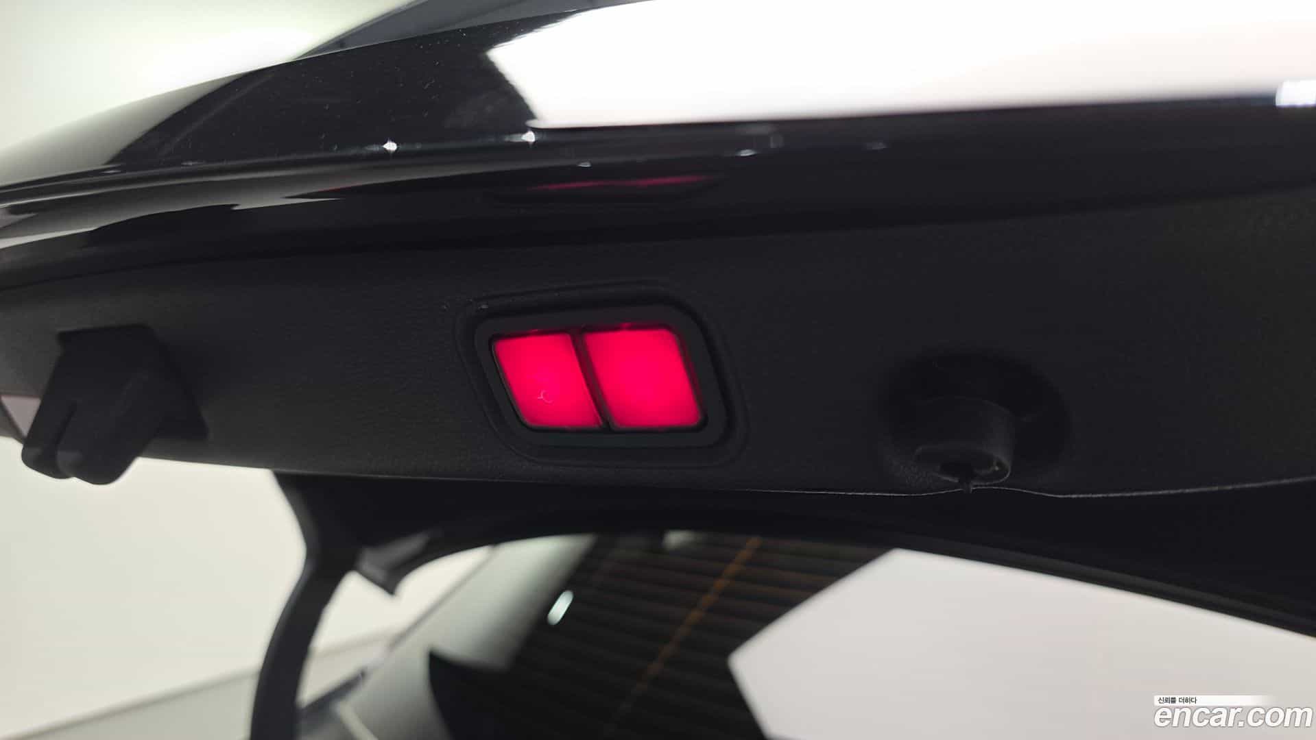 E-Class Mercedes-Benz 2021.5-OPTION-024