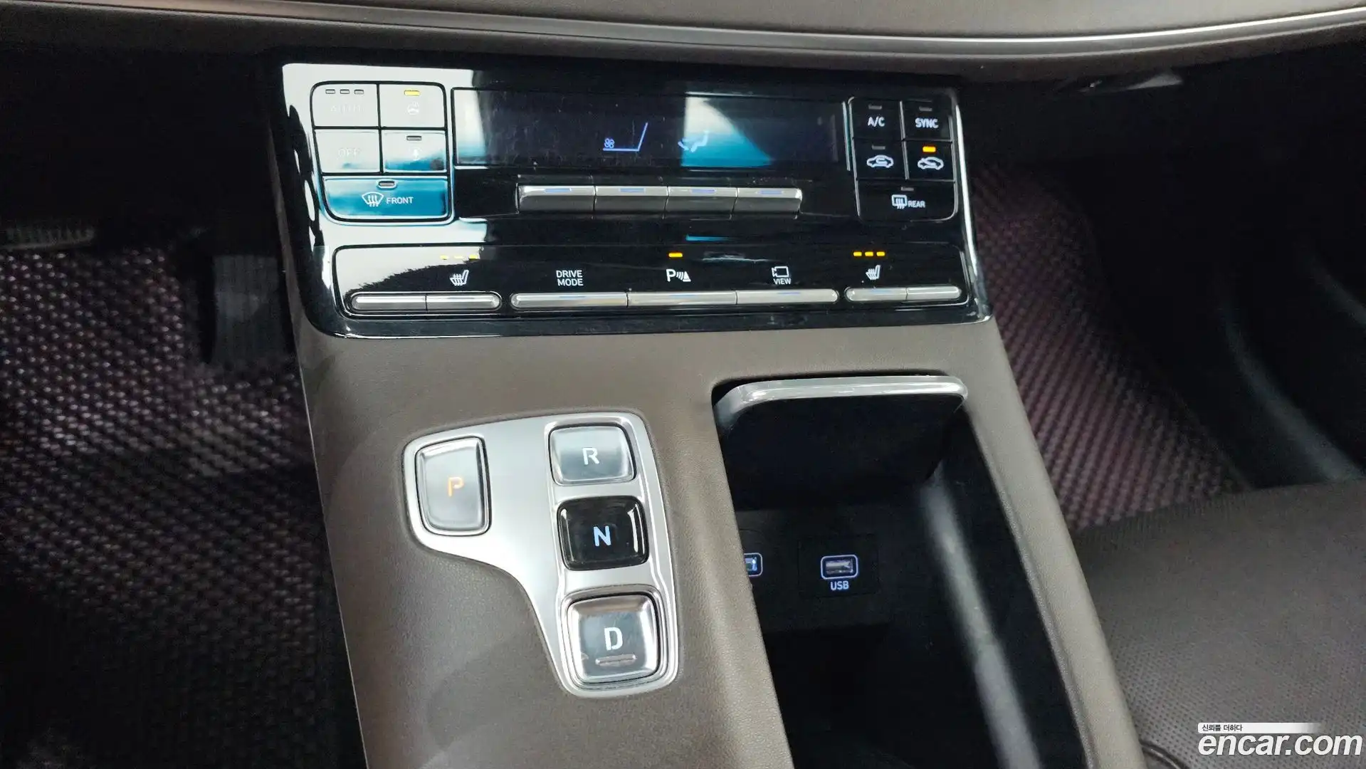 Grandeur Hyundai 2020.2-INNER-009