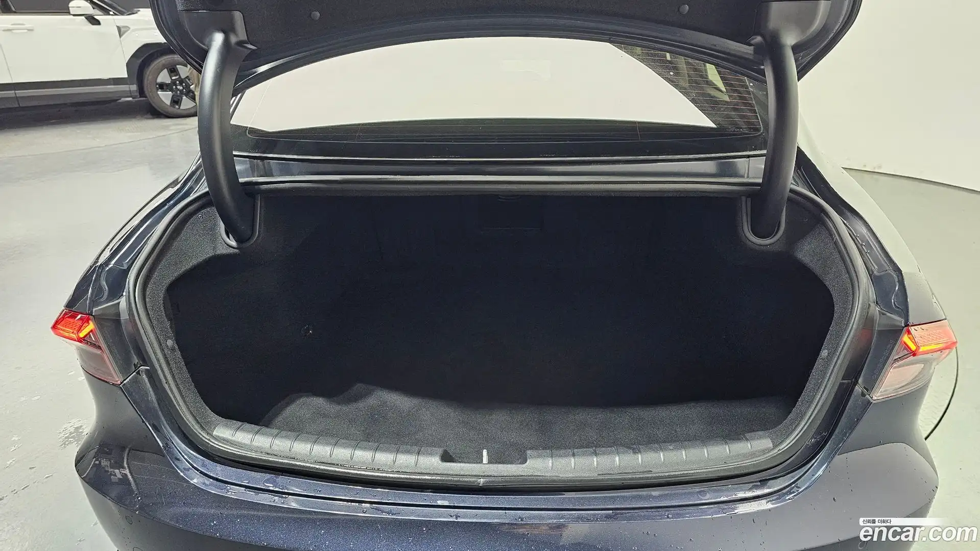 Grandeur Hyundai 2020.2-OPTION-024