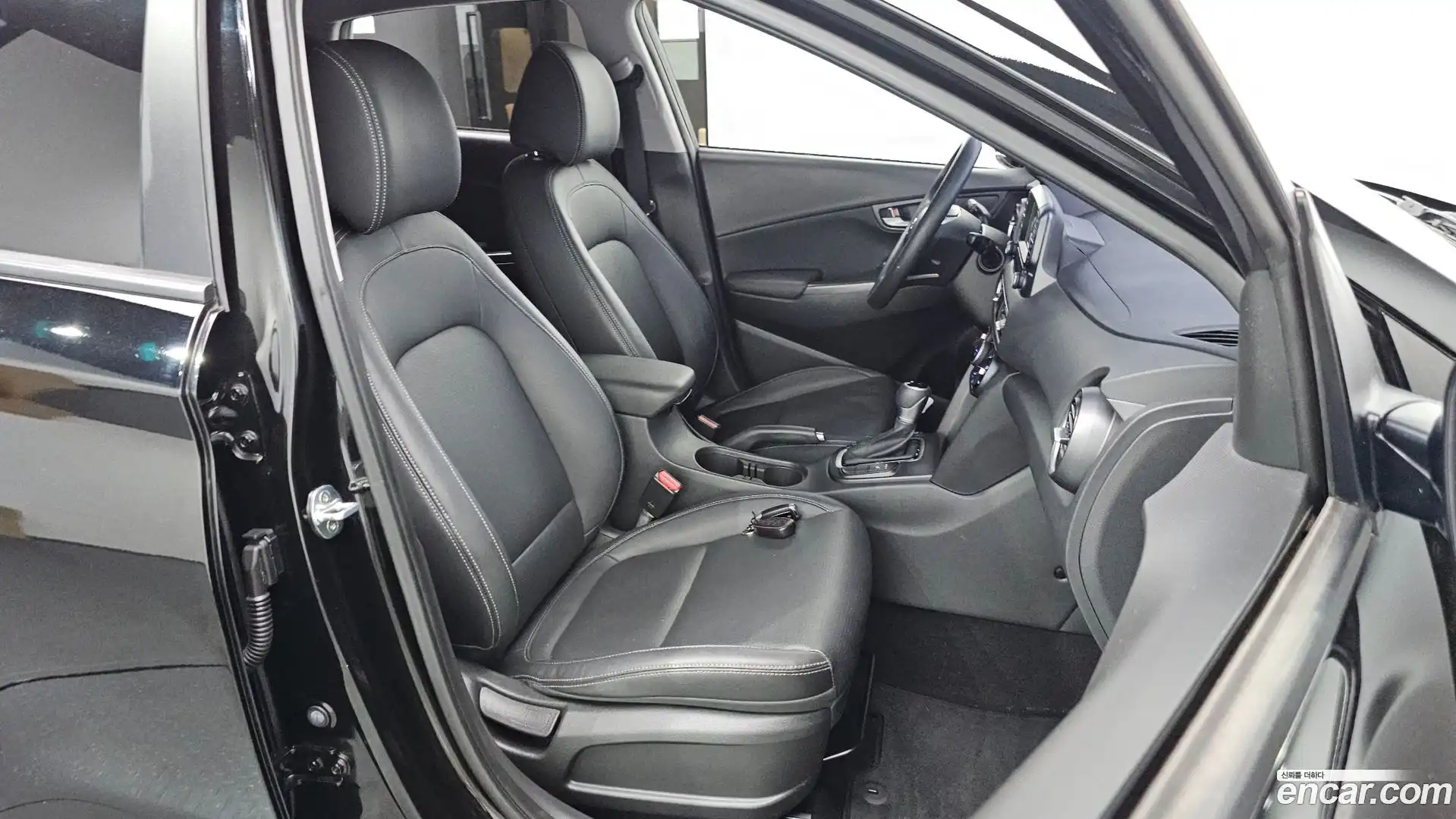 Kona Hyundai 2018.6-OPTION-015