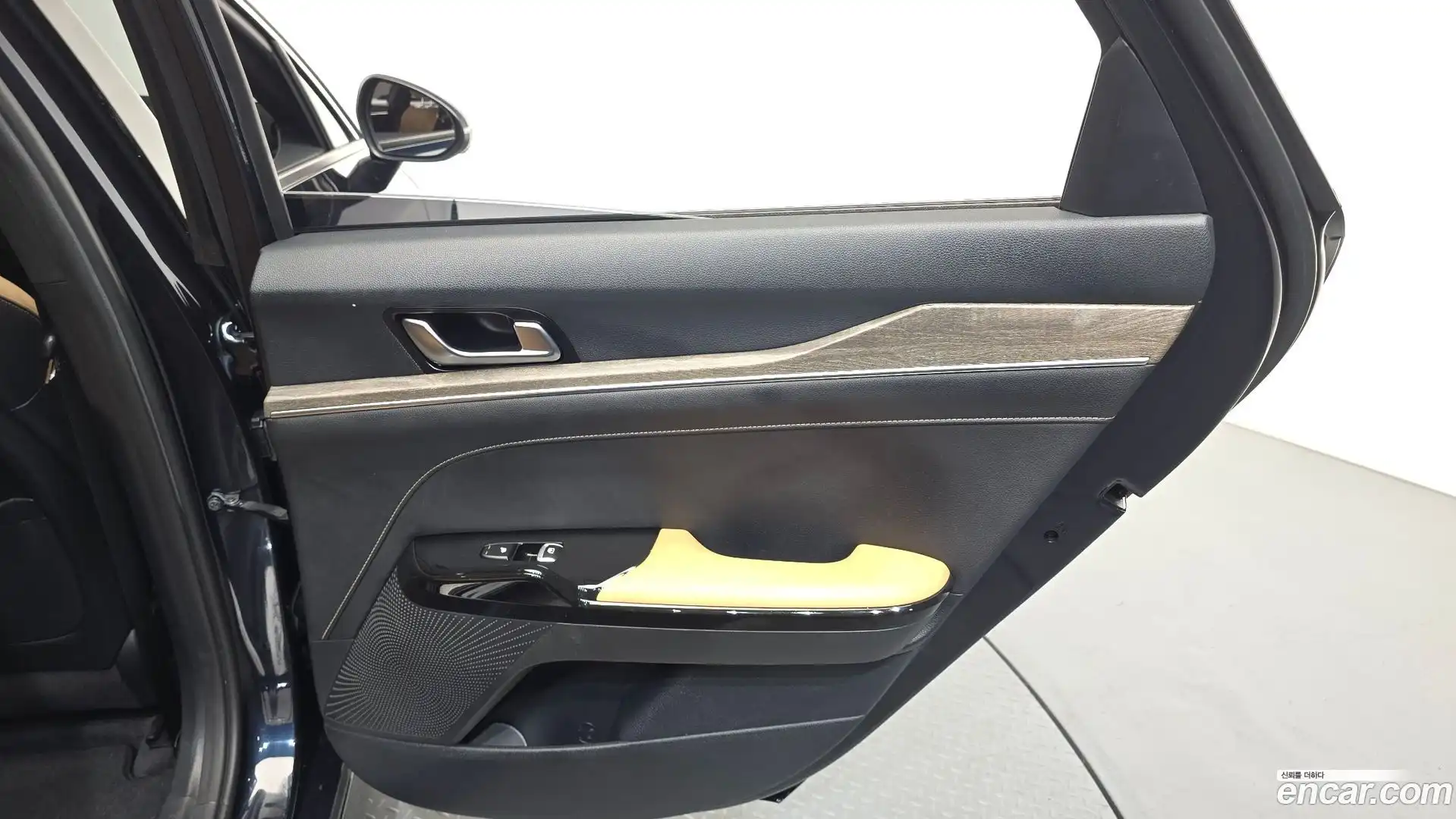 K5 Kia 2022.1-INNER-035