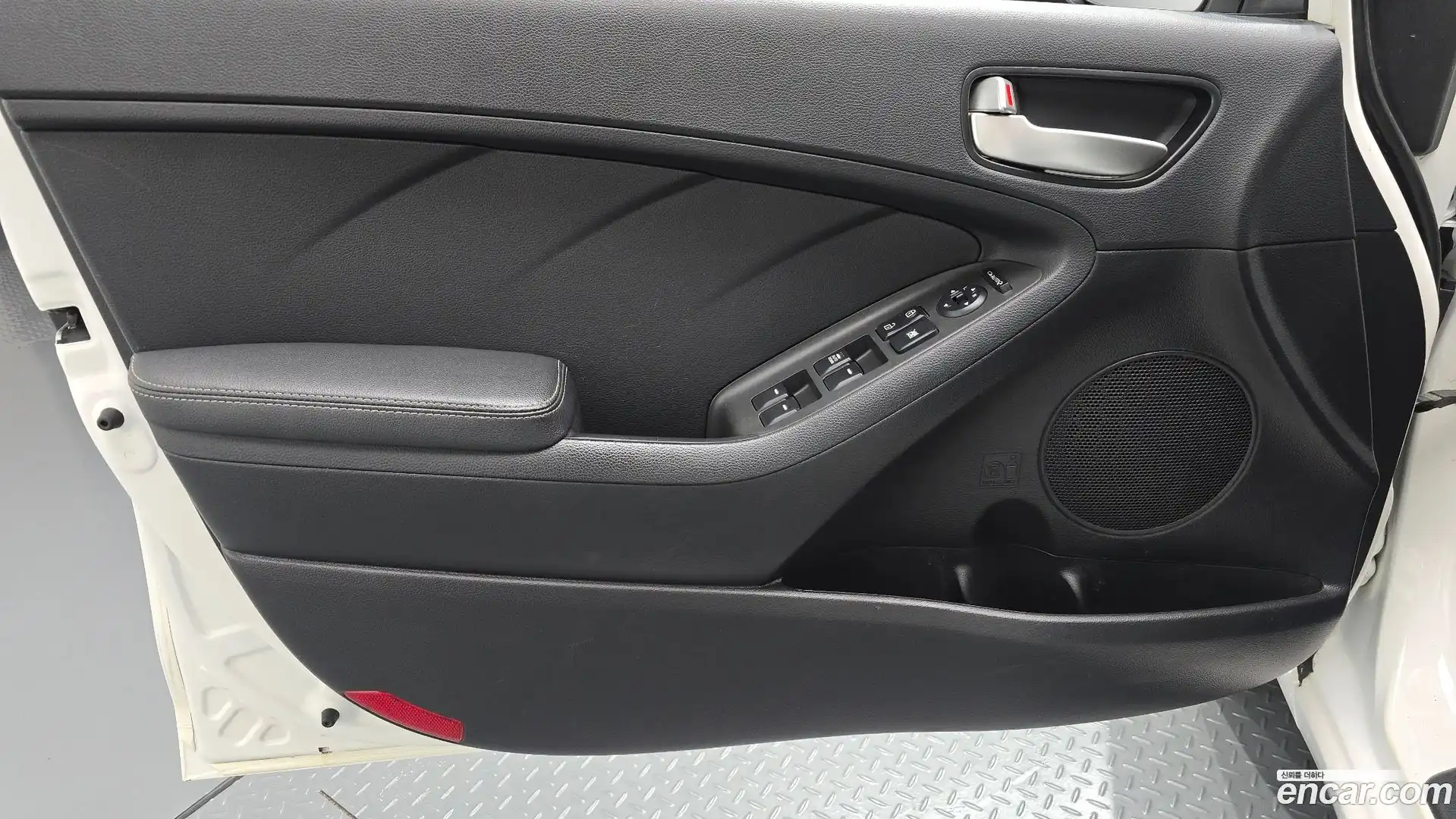 K3 Kia 2016.11-INNER-034