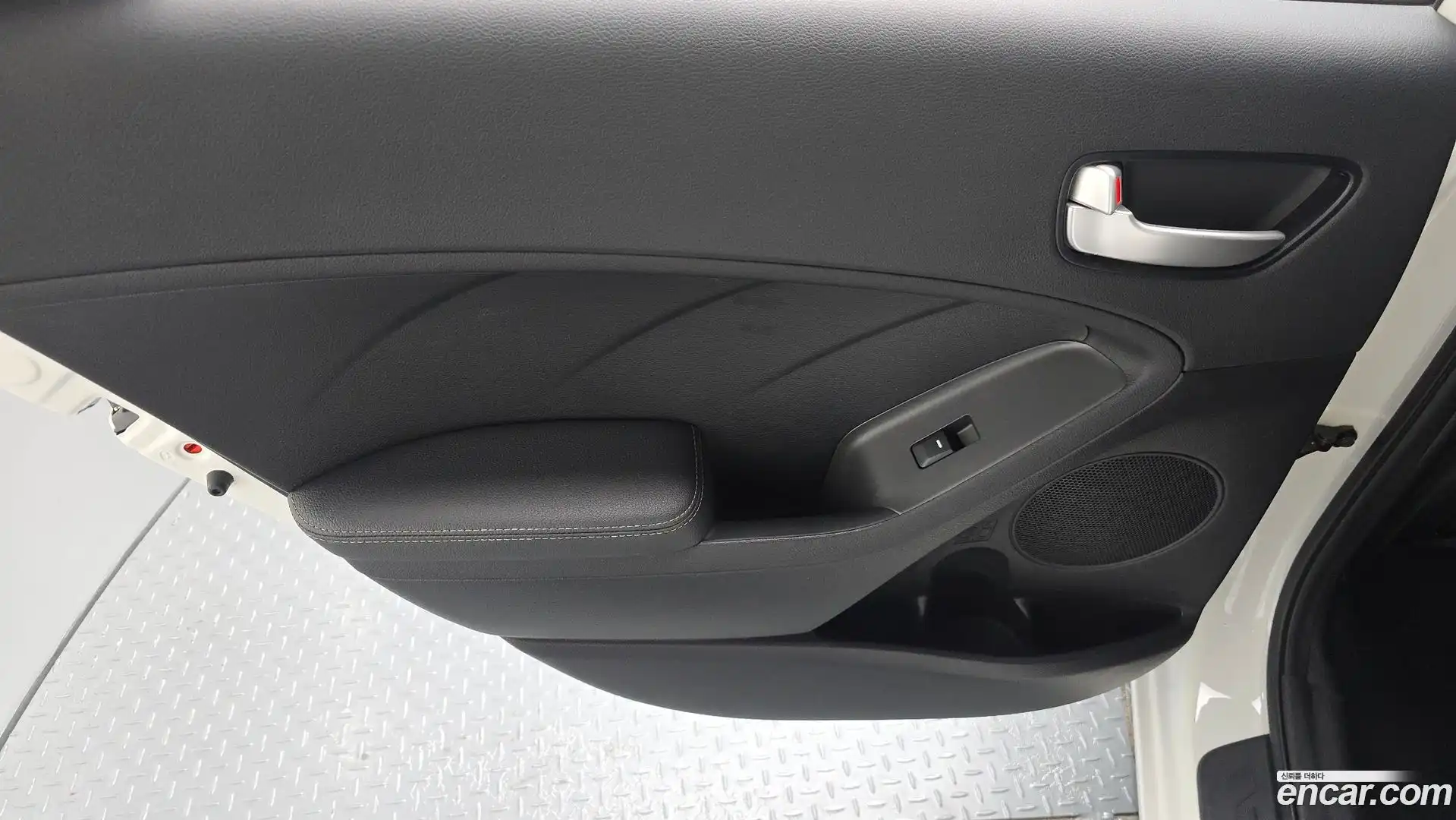 K3 Kia 2016.11-INNER-035