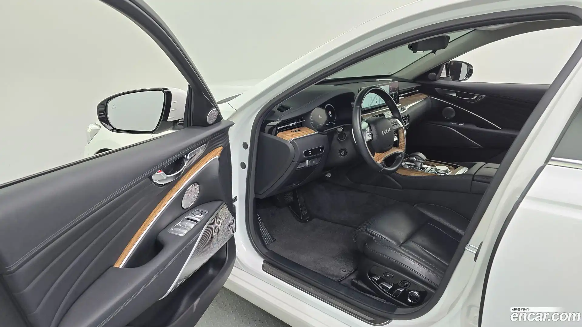 K9 Kia 2022.2-INNER-010