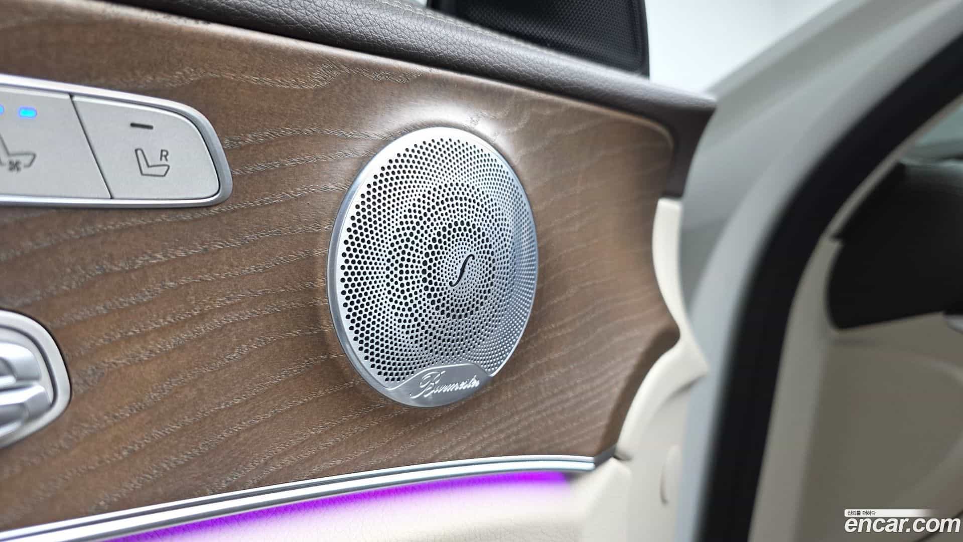 E-Class Mercedes-Benz 2020.5-OPTION-021