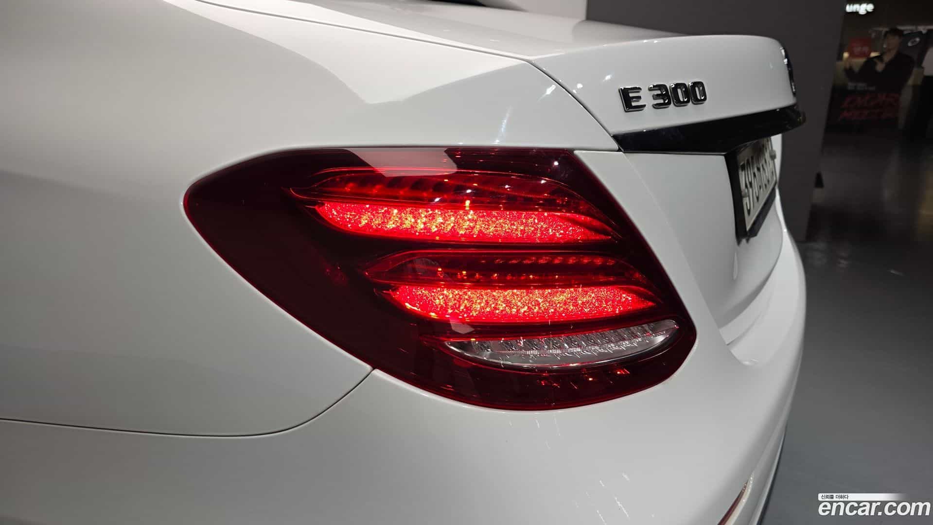 E-Class Mercedes-Benz 2020.5-OUTER-033