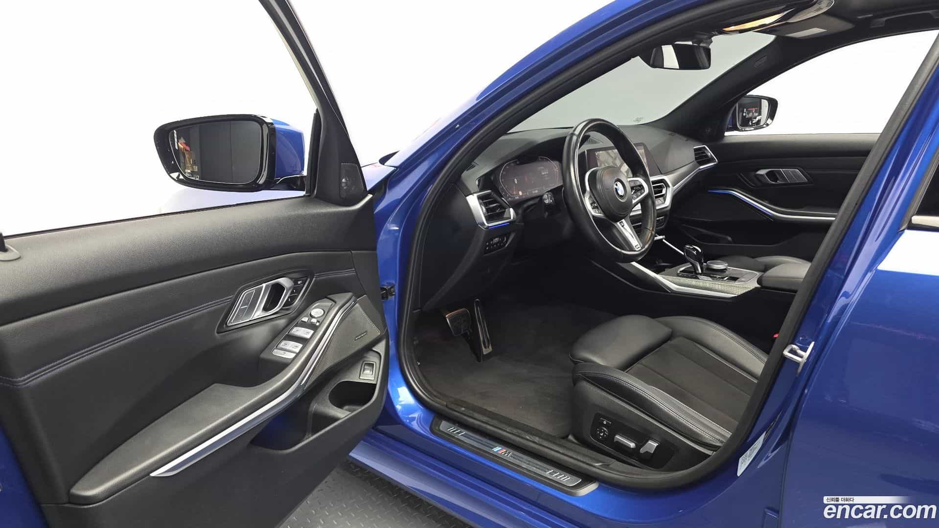 3-Series BMW 2021.5-INNER-010