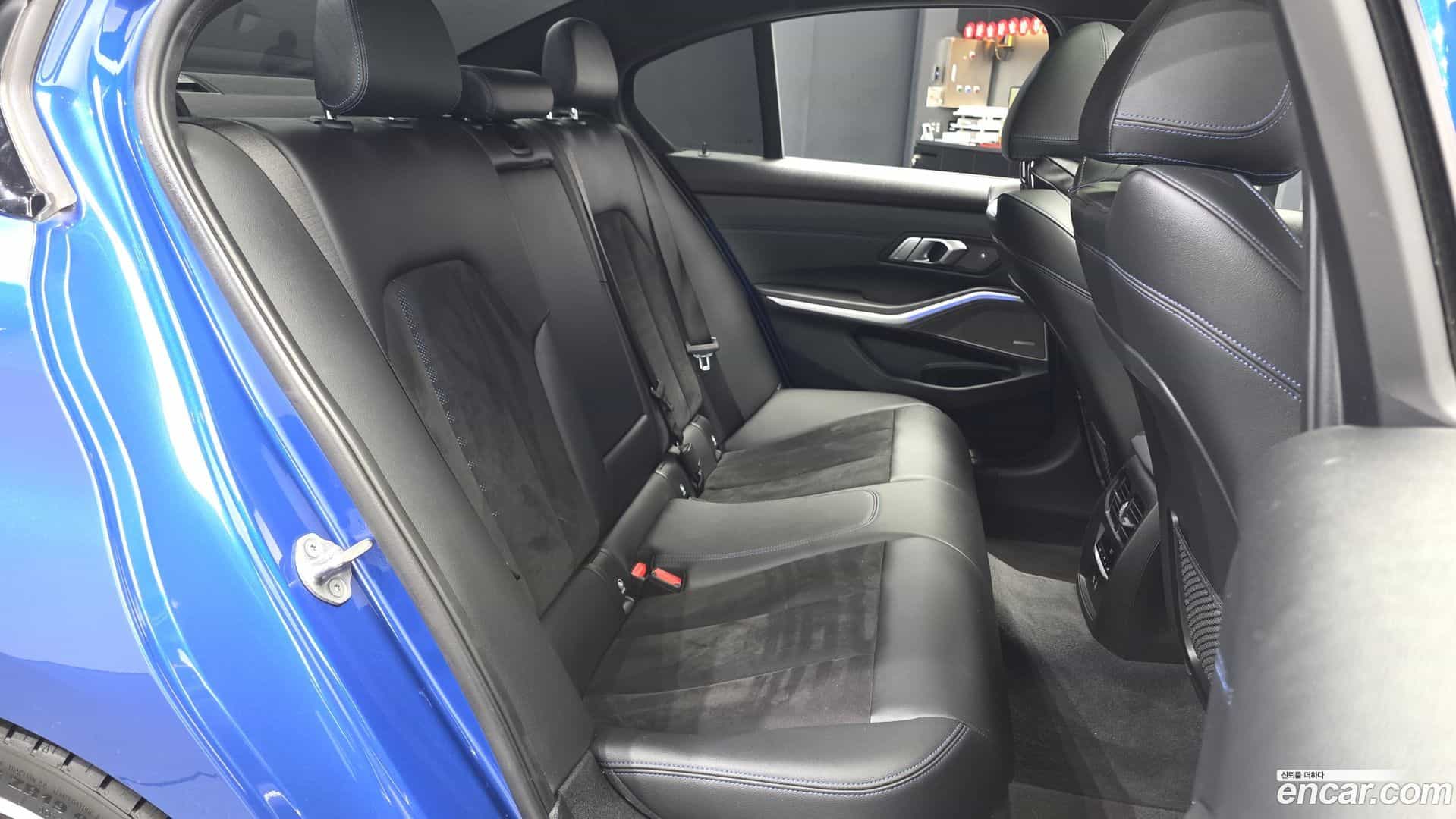 3-Series BMW 2021.5-INNER-036