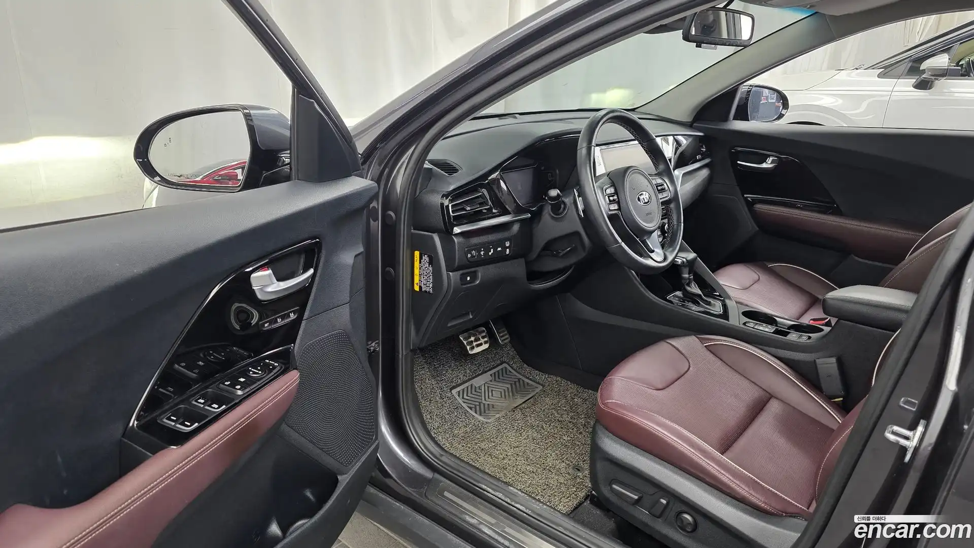 Niro Kia 2020.2-INNER-010