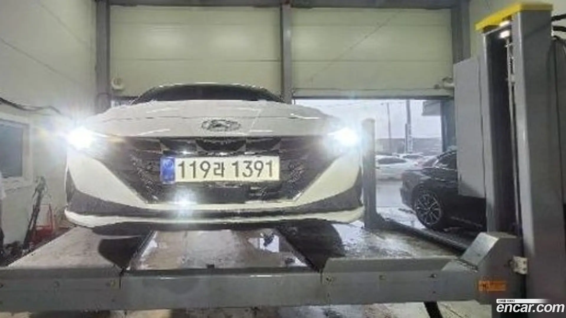 Main__Slider__Photo:AVANTE Hyundai 2022.6-0