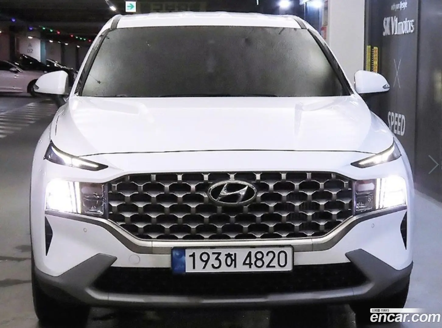 Main__Slider__Photo:Santafe Hyundai 2022.6-0