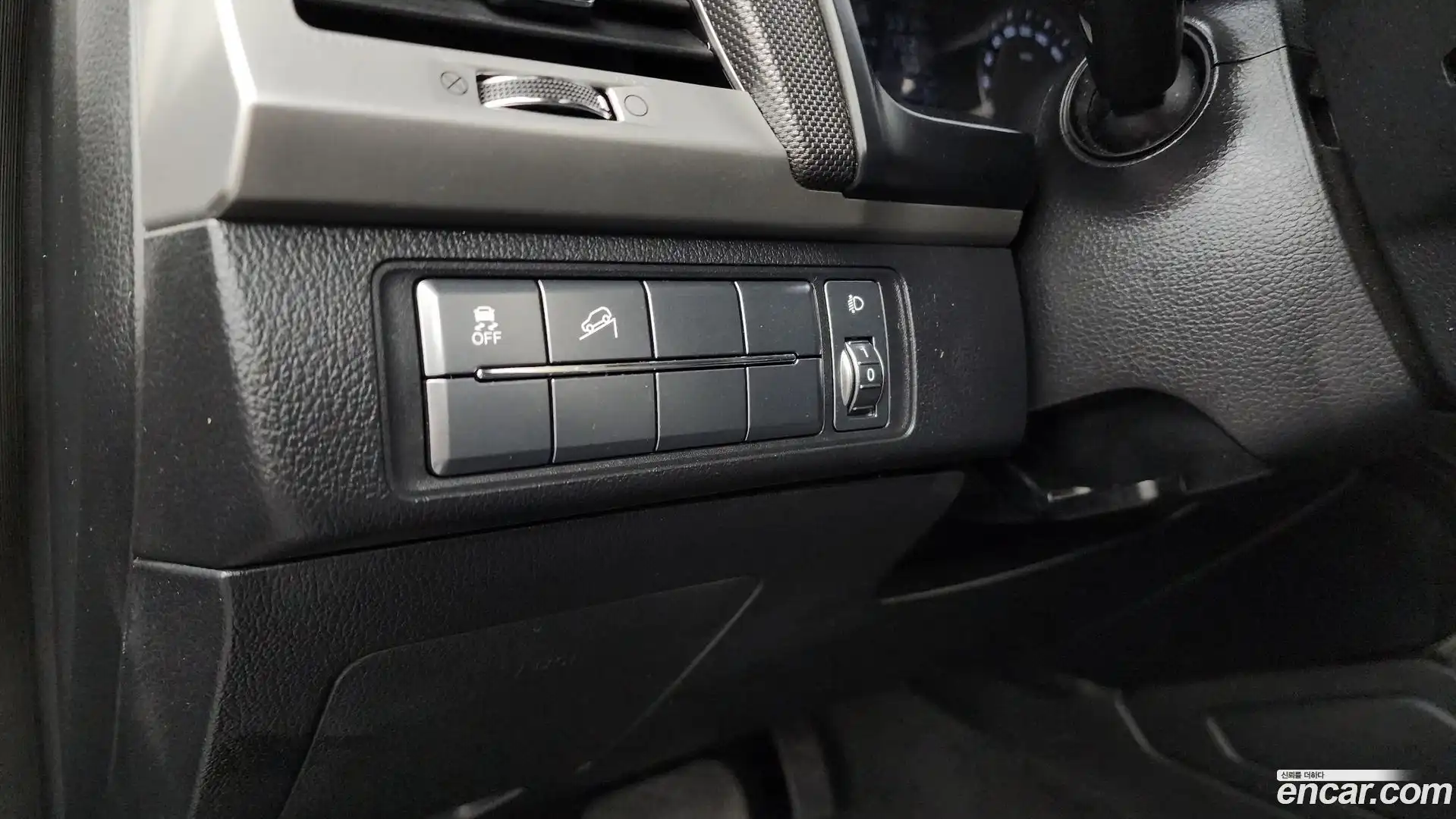 Rexton KG Mobility 2018.6-OPTION-020