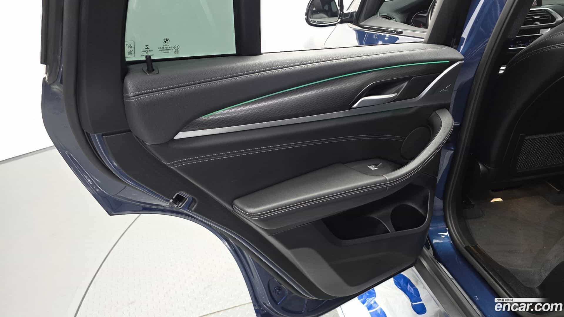 X4 BMW 2021.9-INNER-035