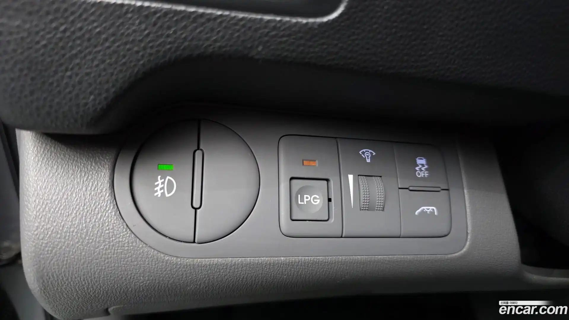Starex Hyundai 2016.6-OPTION-023