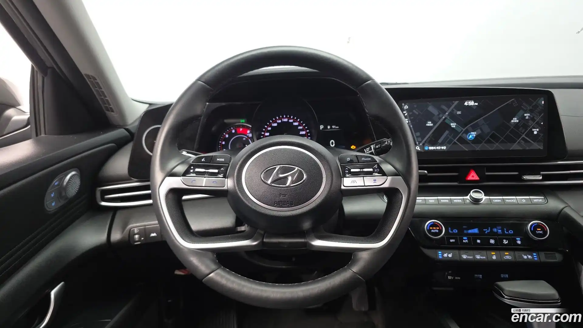 AVANTE Hyundai 2022.10-OPTION-017