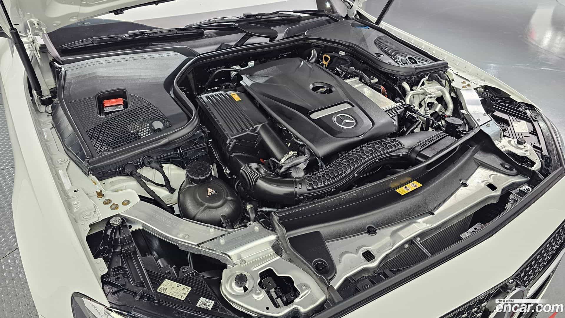 E-Class Mercedes-Benz 2021.11-OUTER-006