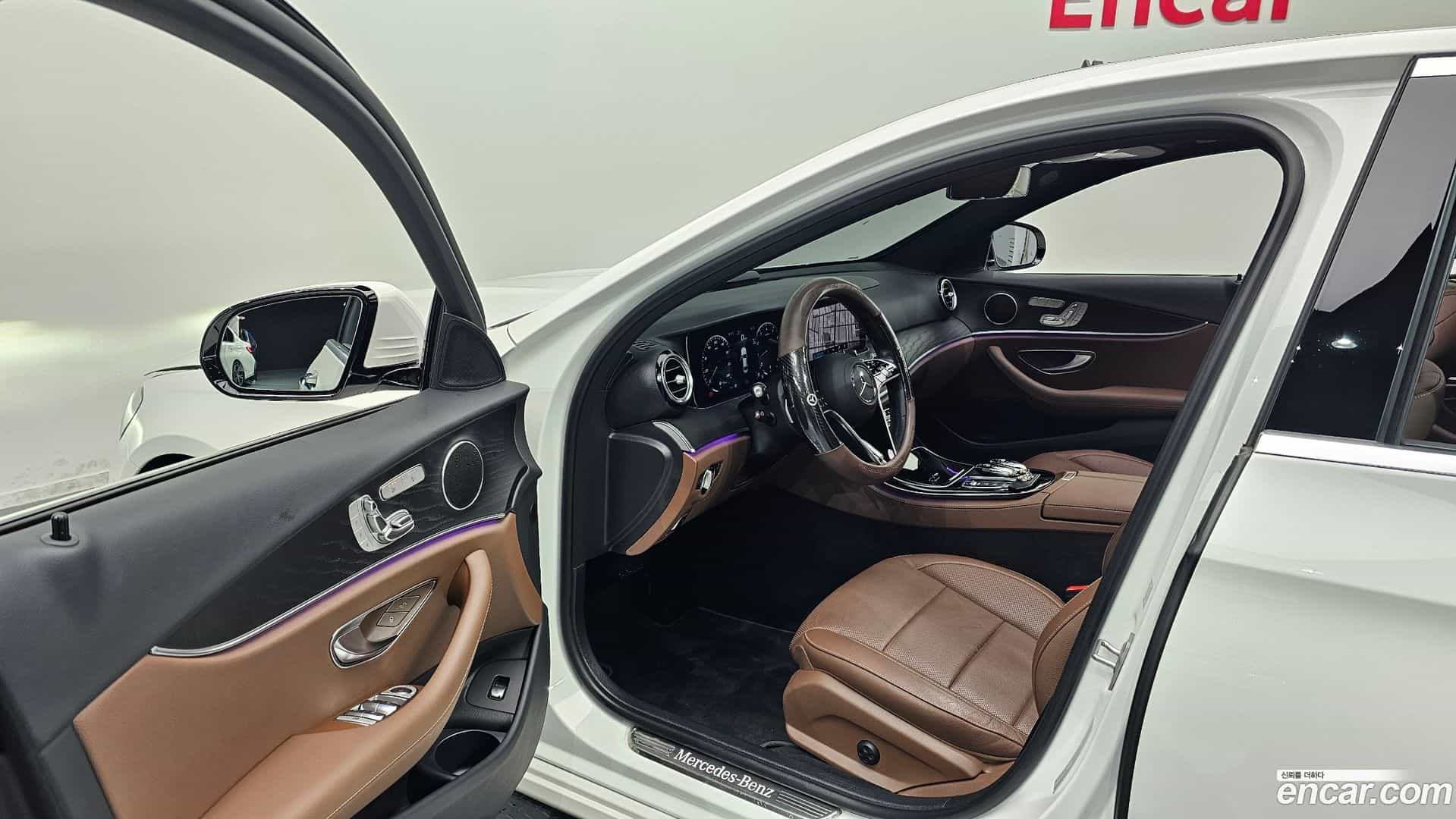 E-Class Mercedes-Benz 2021.11-INNER-010
