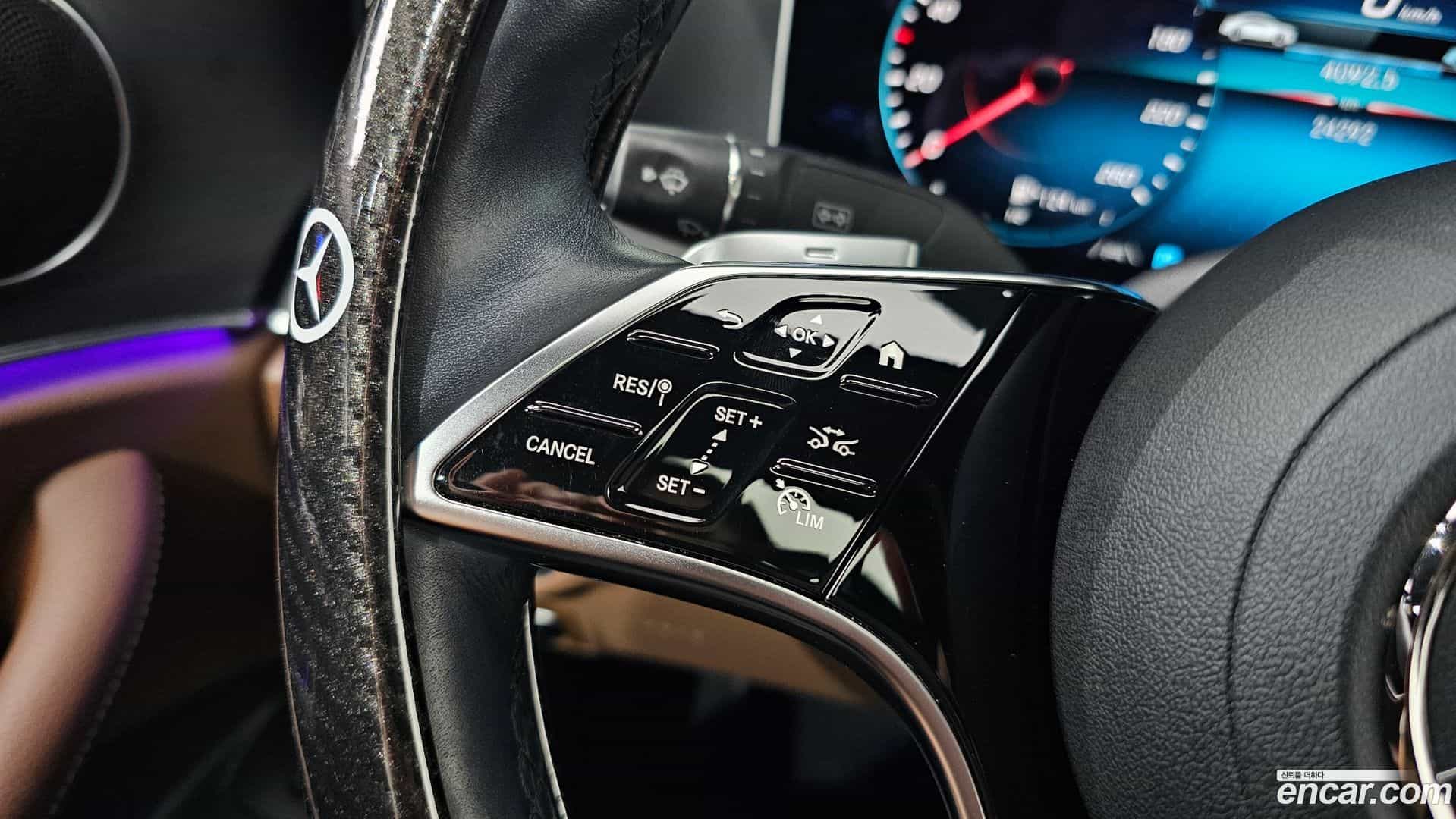 E-Class Mercedes-Benz 2021.11-OPTION-019