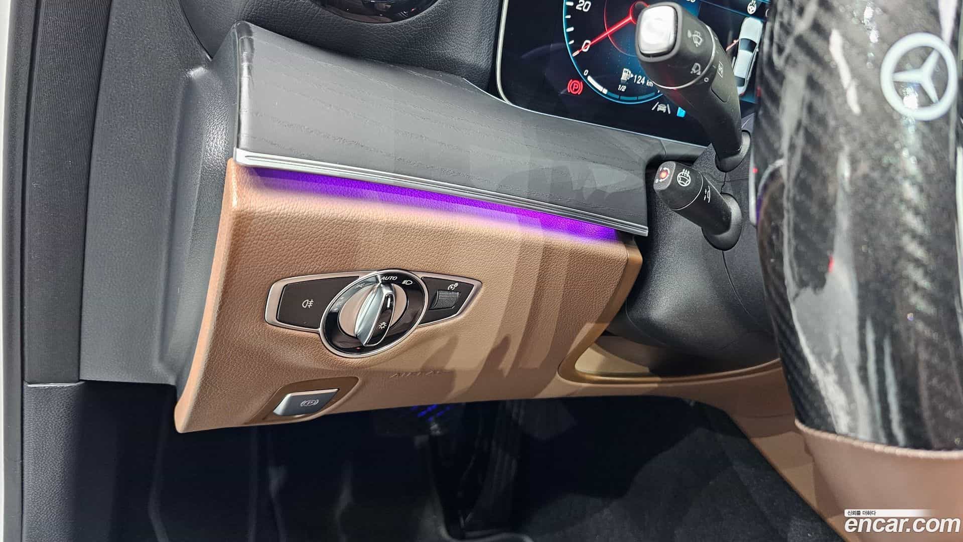 E-Class Mercedes-Benz 2021.11-OPTION-023