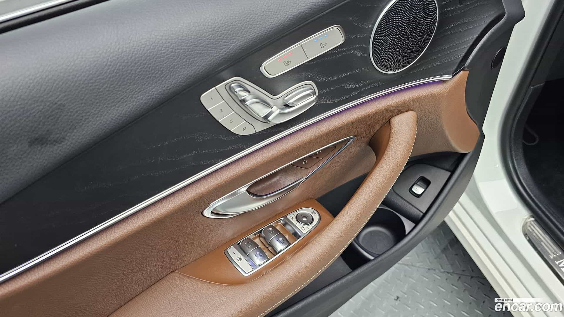 E-Class Mercedes-Benz 2021.11-OPTION-024