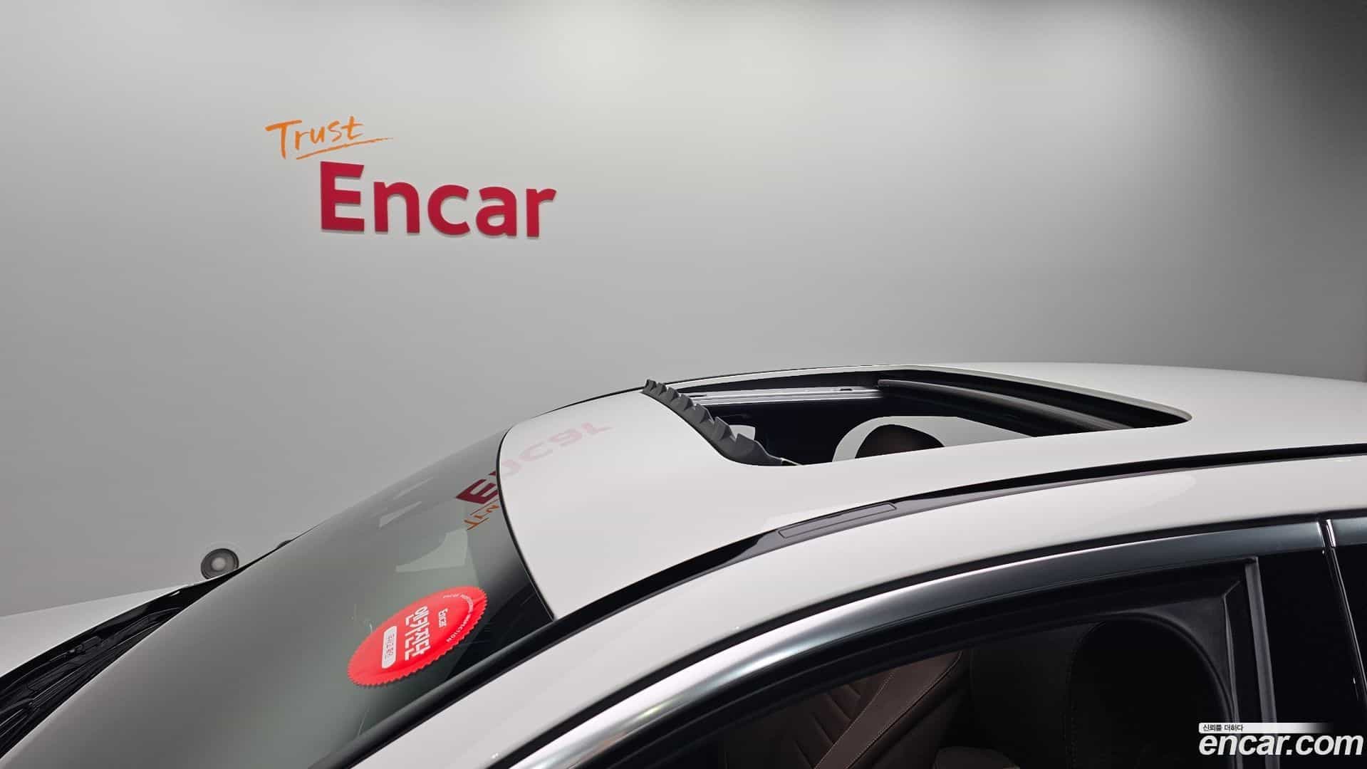 E-Class Mercedes-Benz 2021.11-OPTION-040