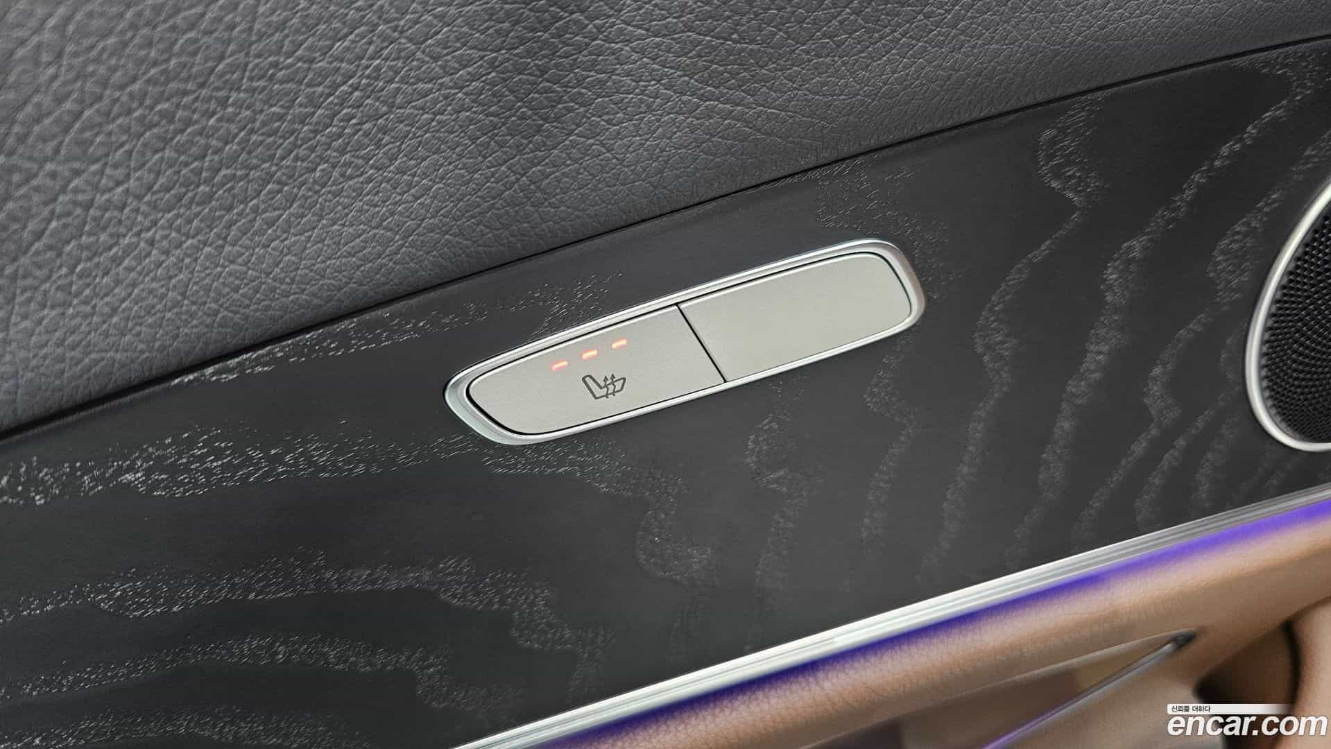 E-Class Mercedes-Benz 2021.11-OPTION-043