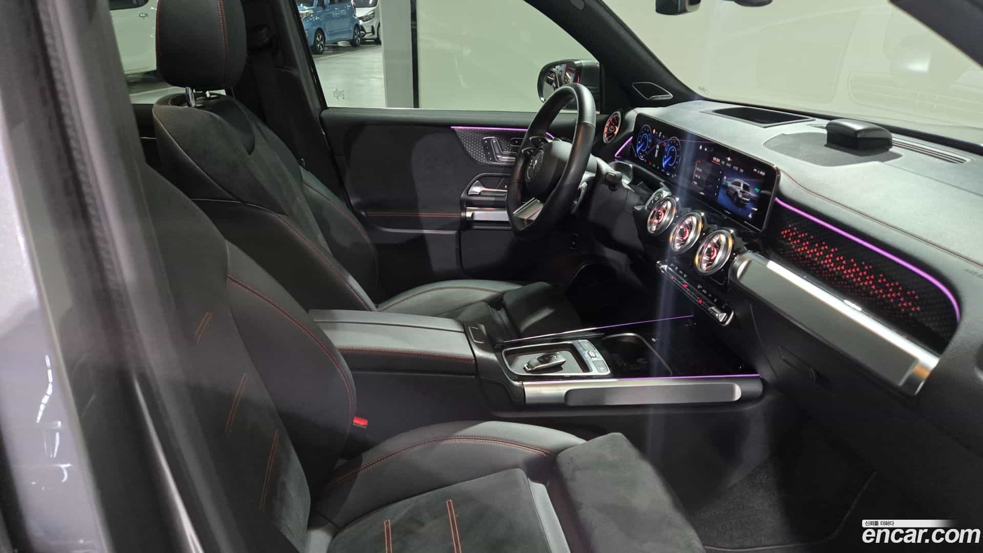 EQB Mercedes-Benz 2024.8-OPTION-022