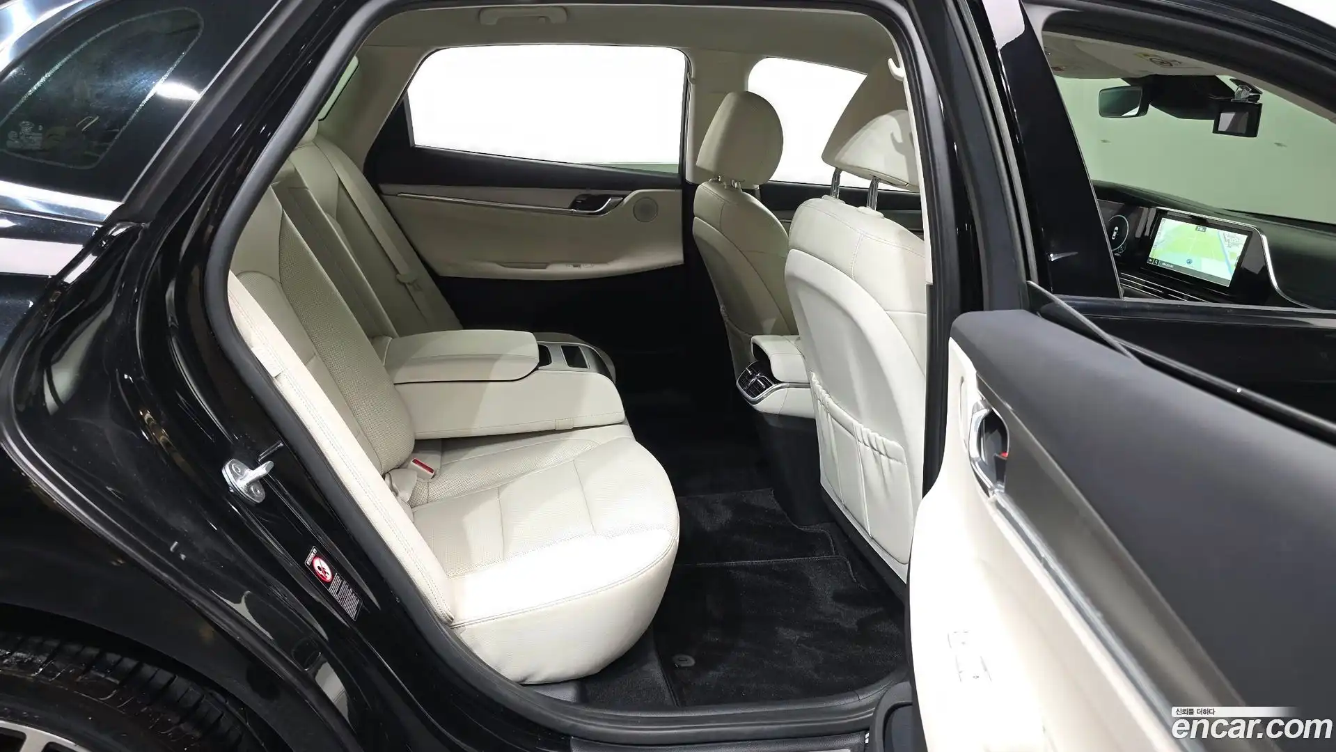 Grandeur Hyundai 2022.4-OPTION-016