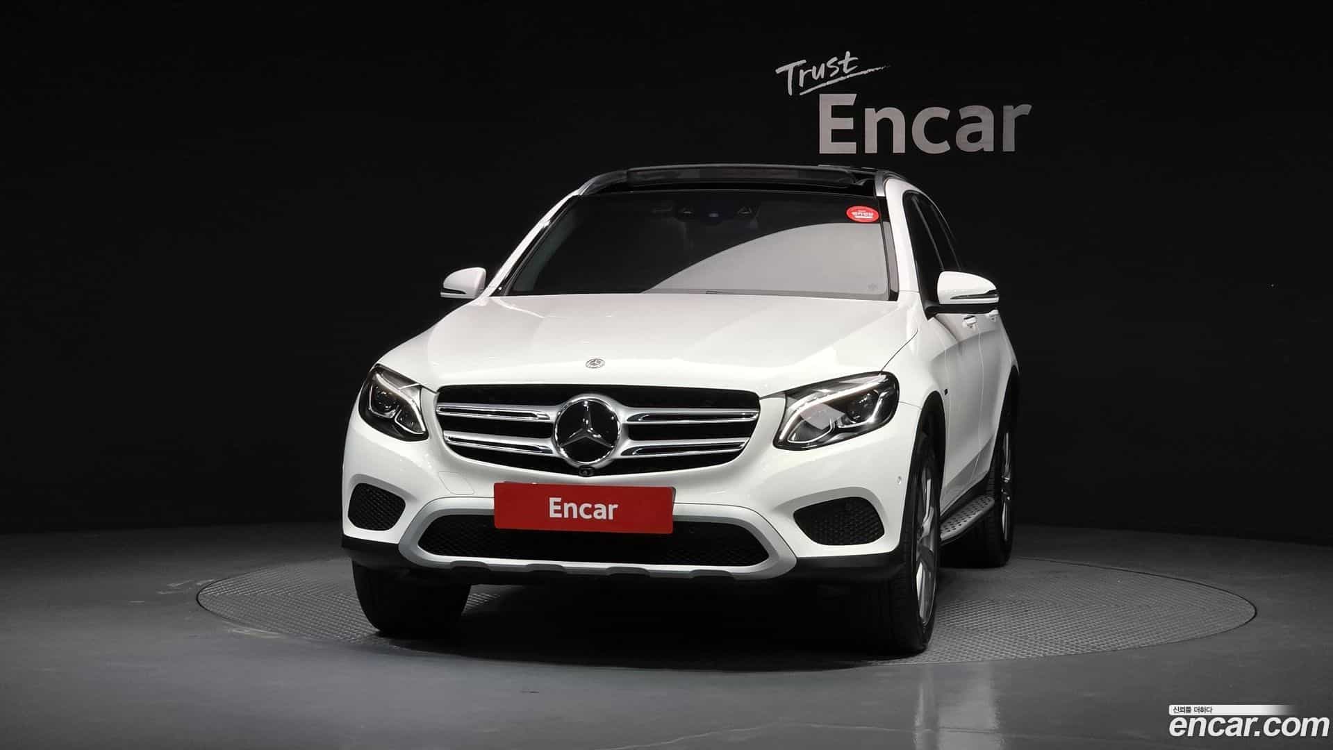 GLC-Class Mercedes-Benz 2018.11-OUTER-003