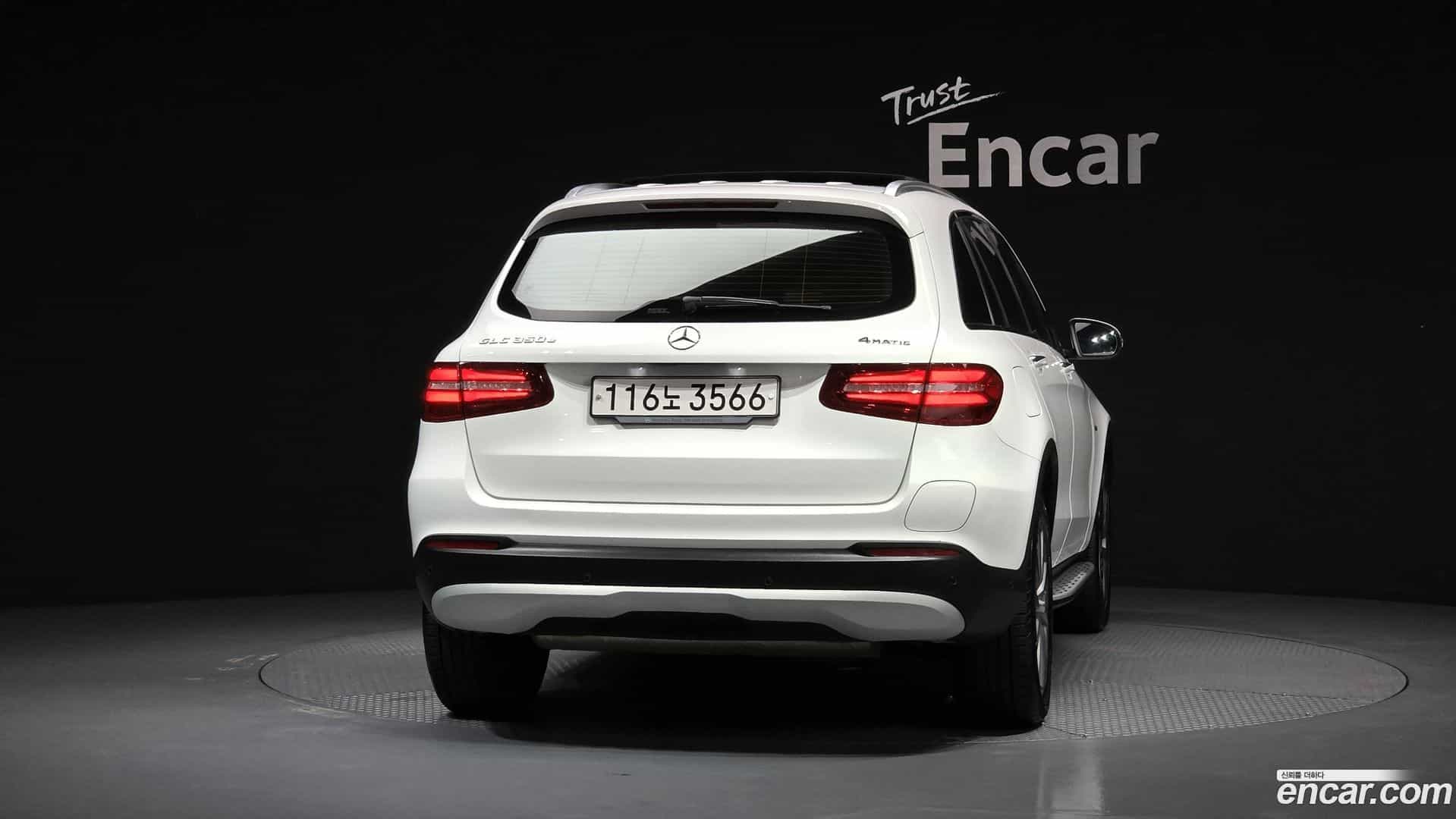 GLC-Class Mercedes-Benz 2018.11-OUTER-004