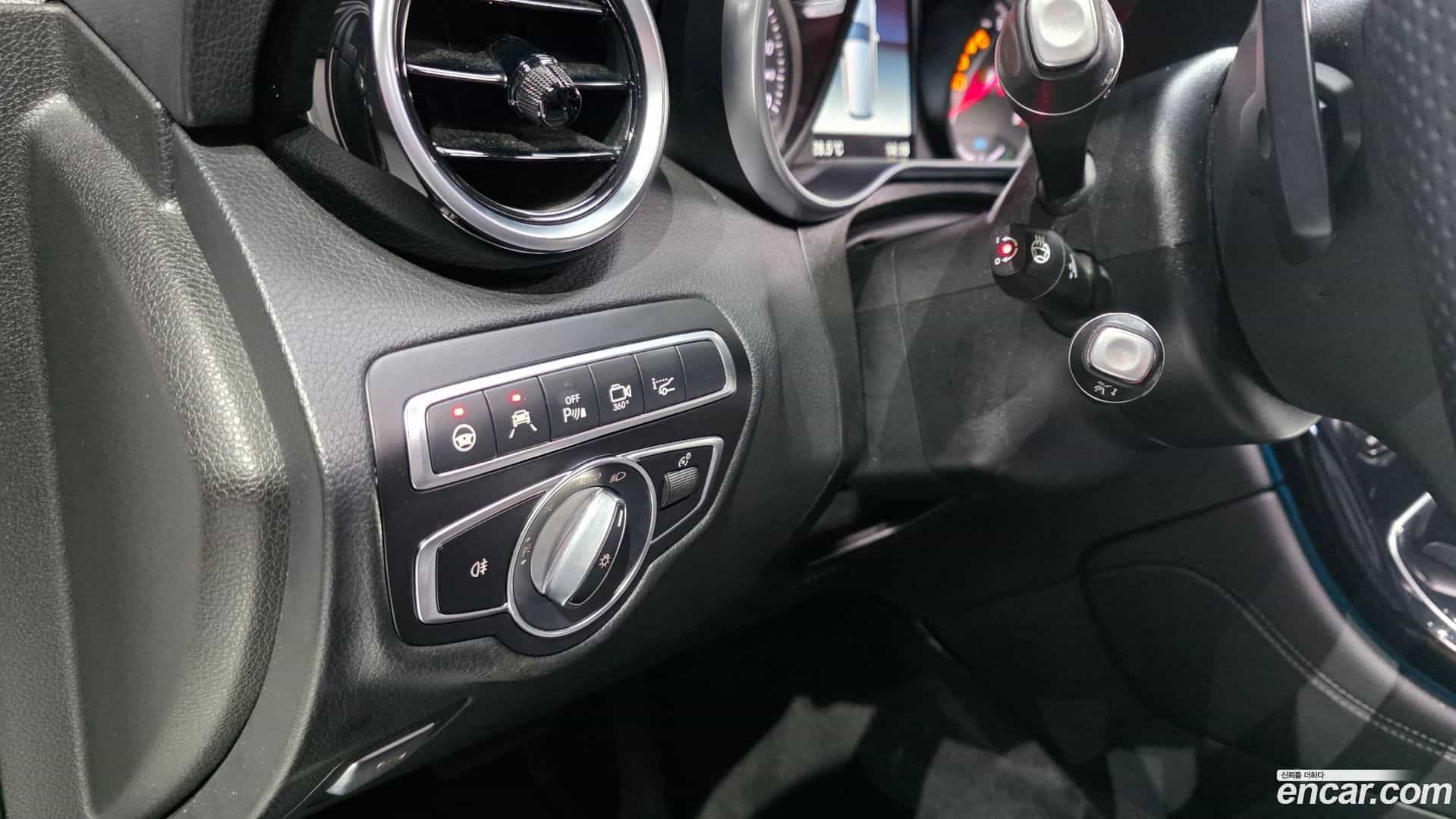 GLC-Class Mercedes-Benz 2018.11-OPTION-016