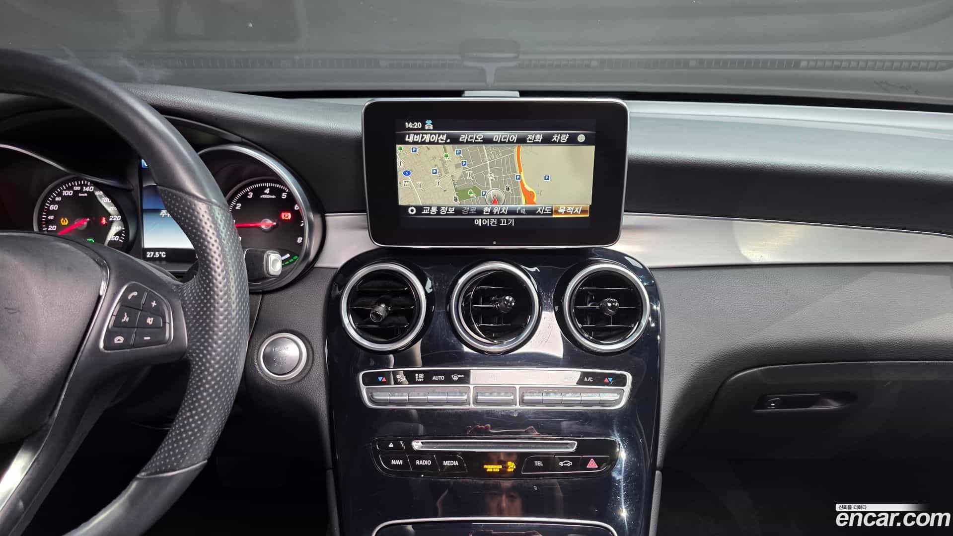 GLC-Class Mercedes-Benz 2018.11-OPTION-020