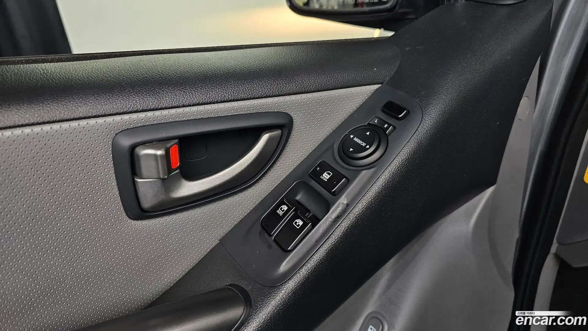 Starex Hyundai 2018.2-OPTION-017
