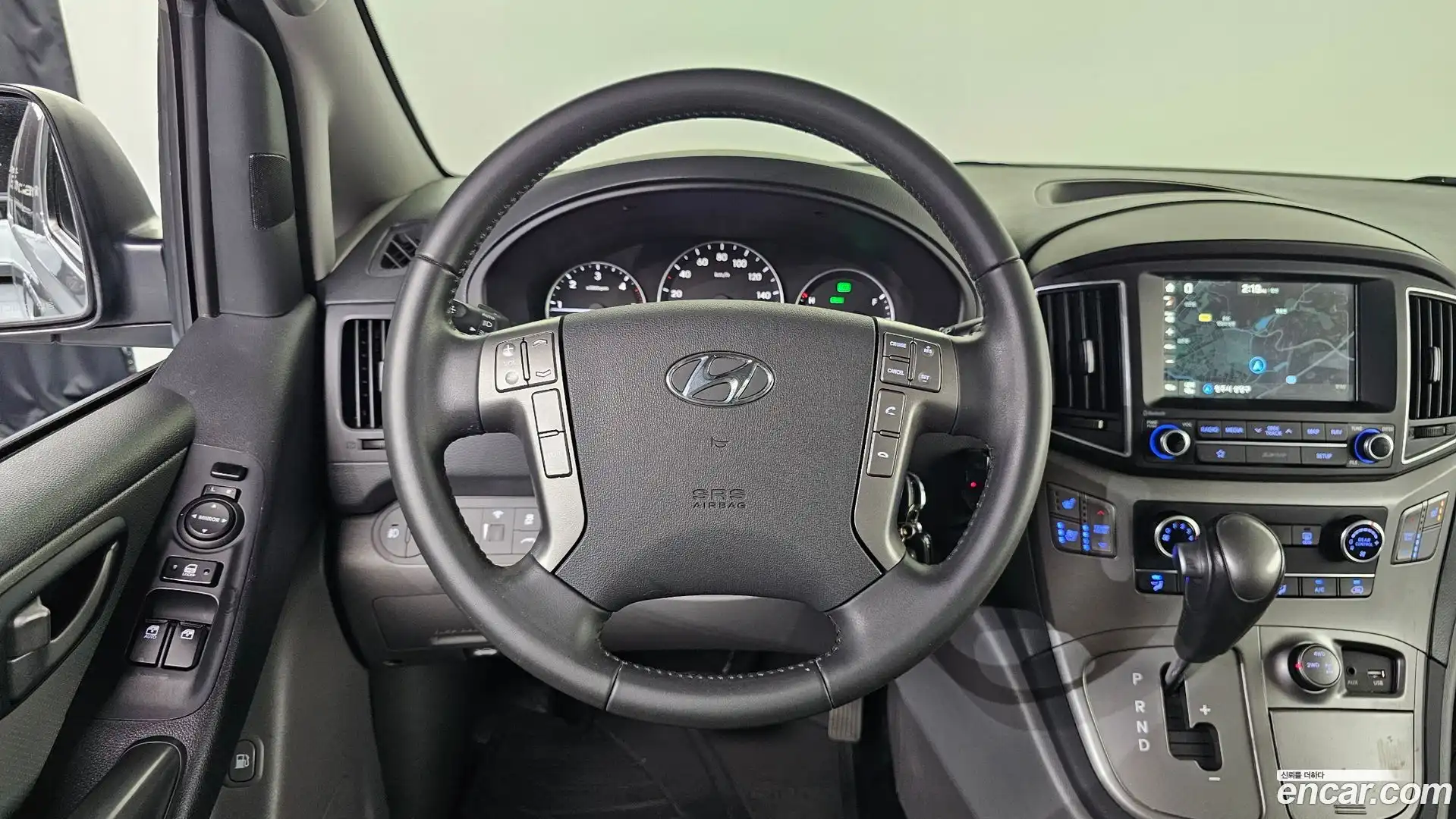 Starex Hyundai 2018.2-OPTION-020