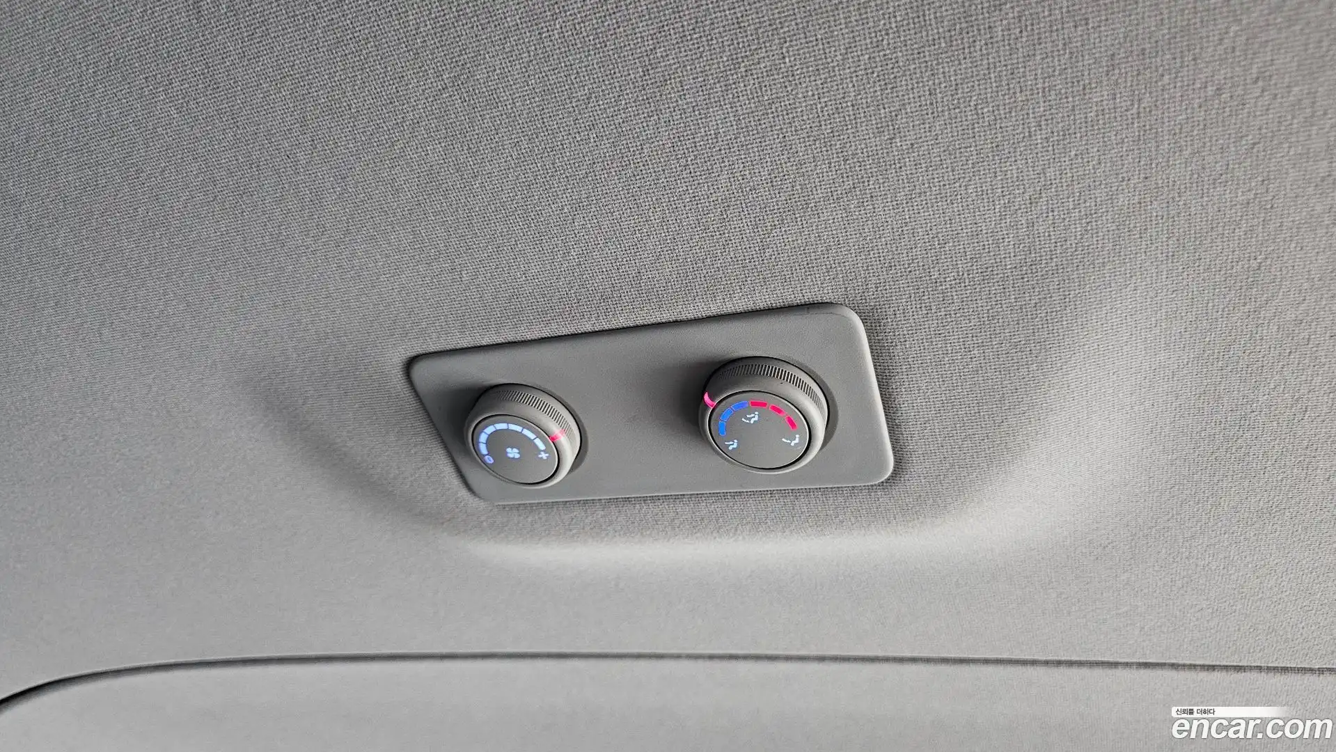 Starex Hyundai 2018.2-OPTION-042