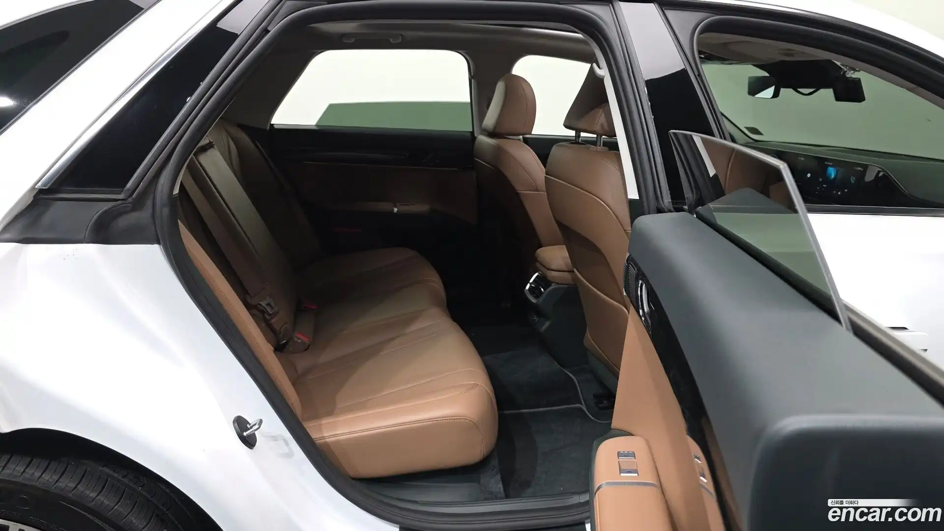 Grandeur Hyundai 2023.4-OPTION-016