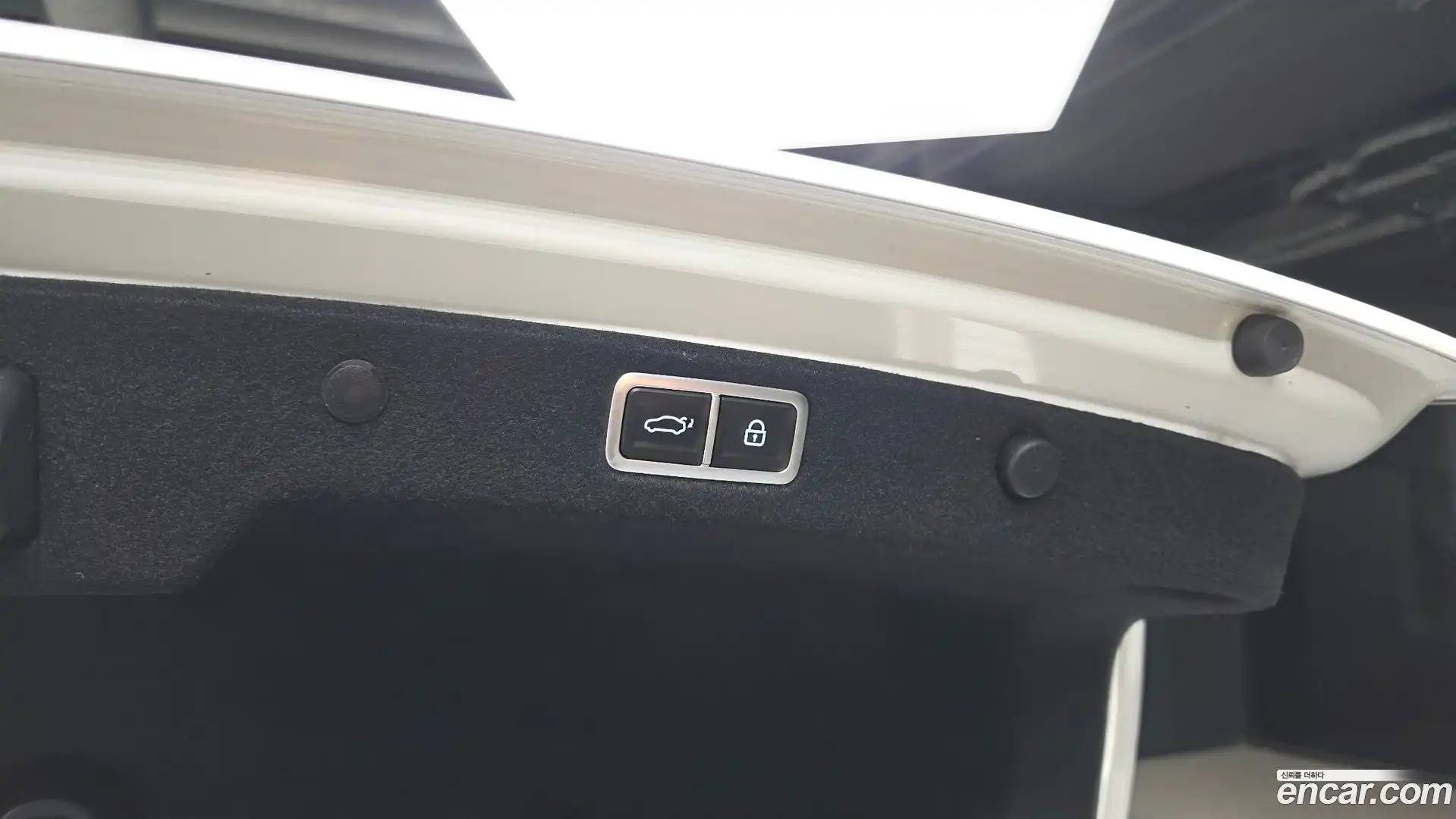 Grandeur Hyundai 2023.4-OPTION-049