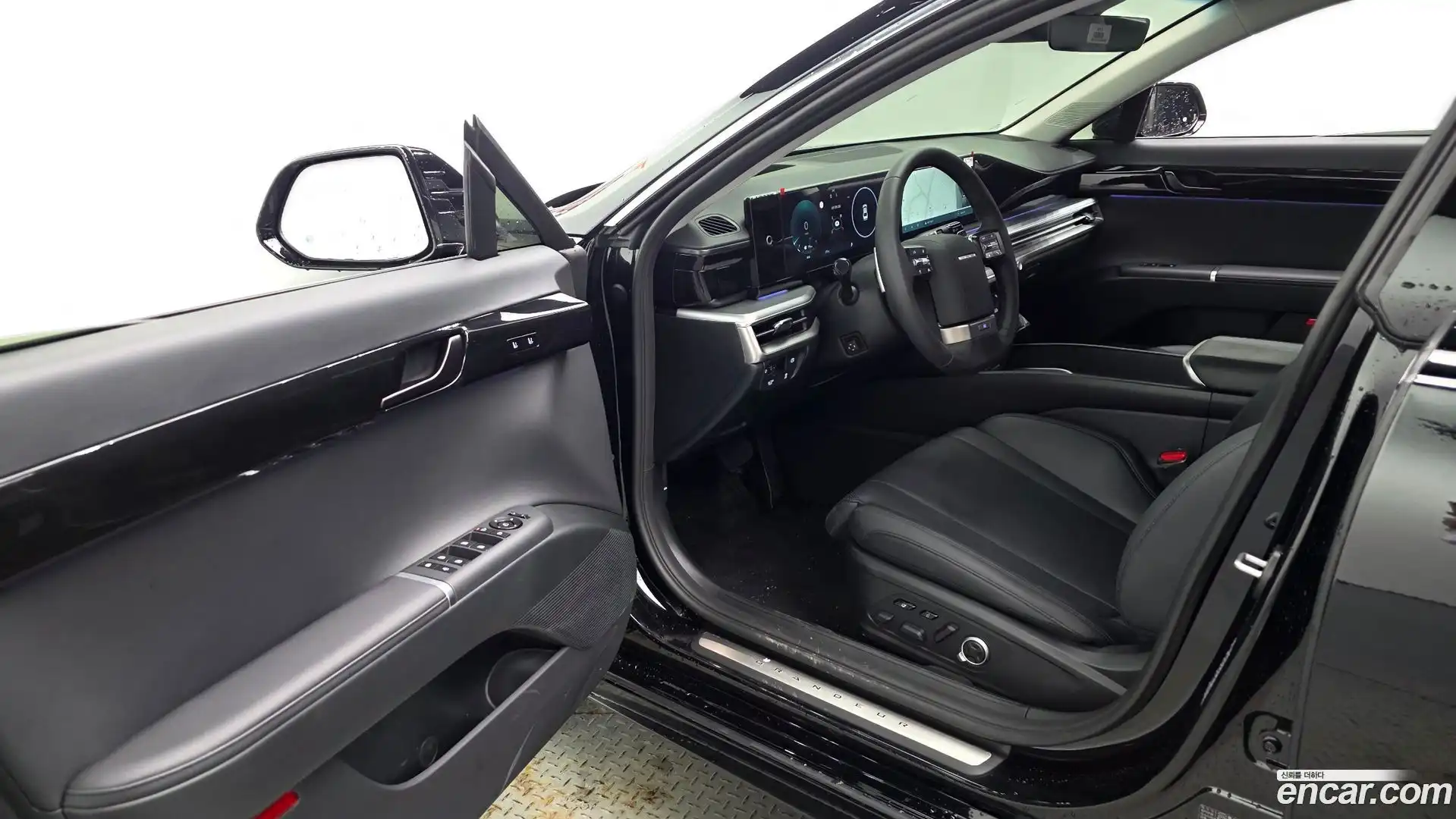 Grandeur Hyundai 2025.7-OPTION-015