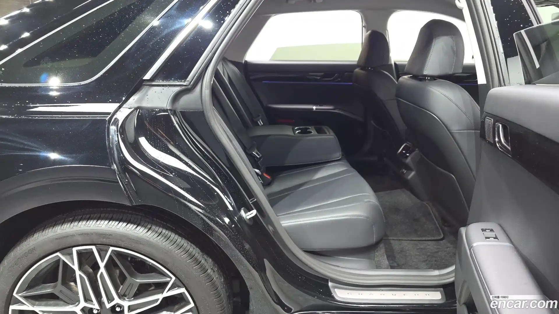 Grandeur Hyundai 2025.7-OPTION-016