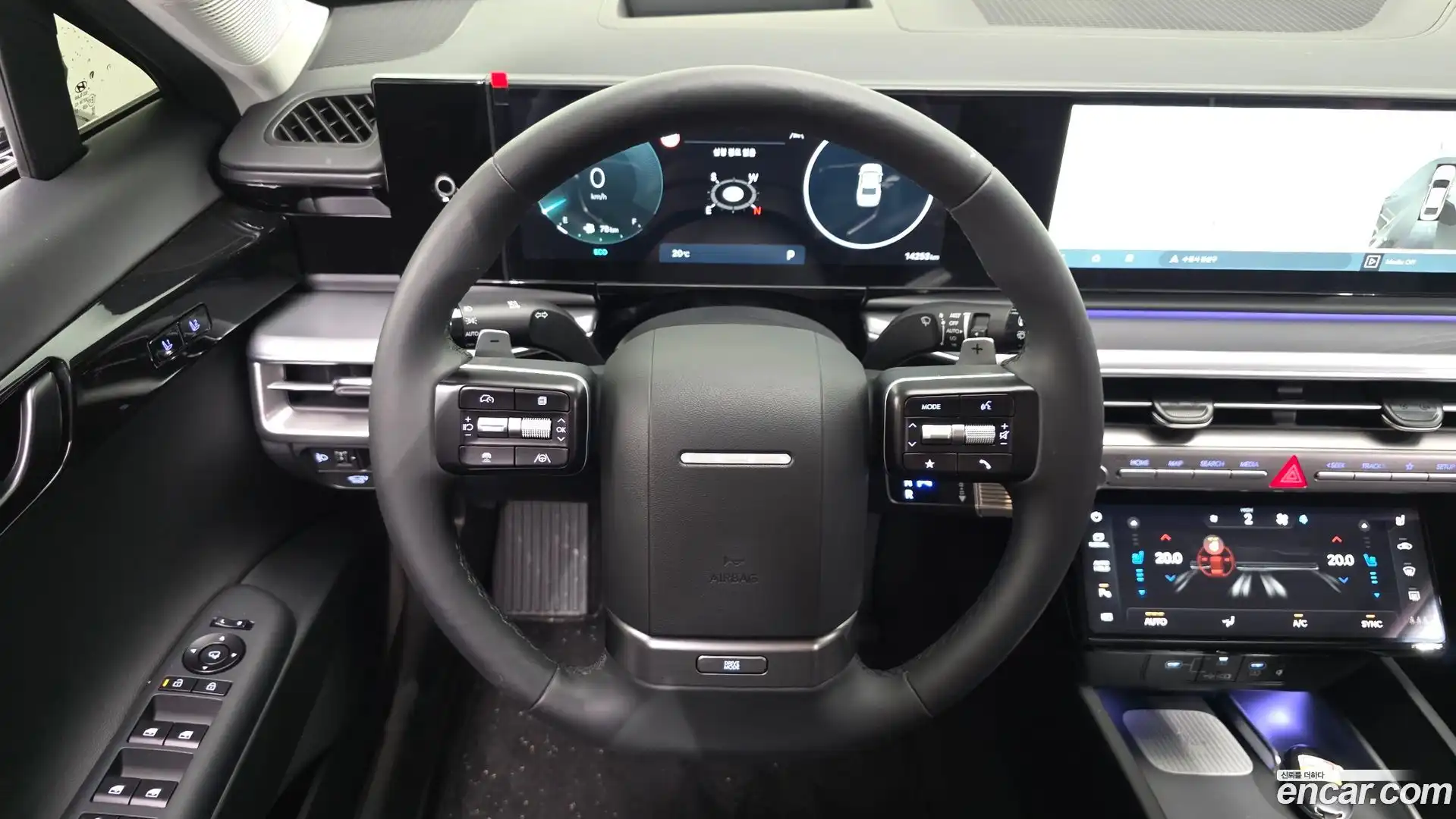 Grandeur Hyundai 2025.7-OPTION-017