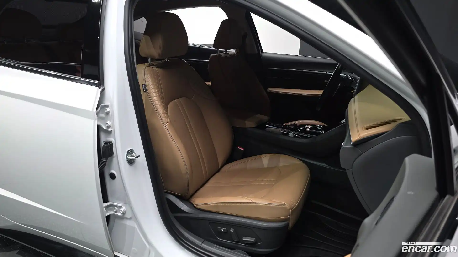 Sonata Hyundai 2020.7-INNER-036
