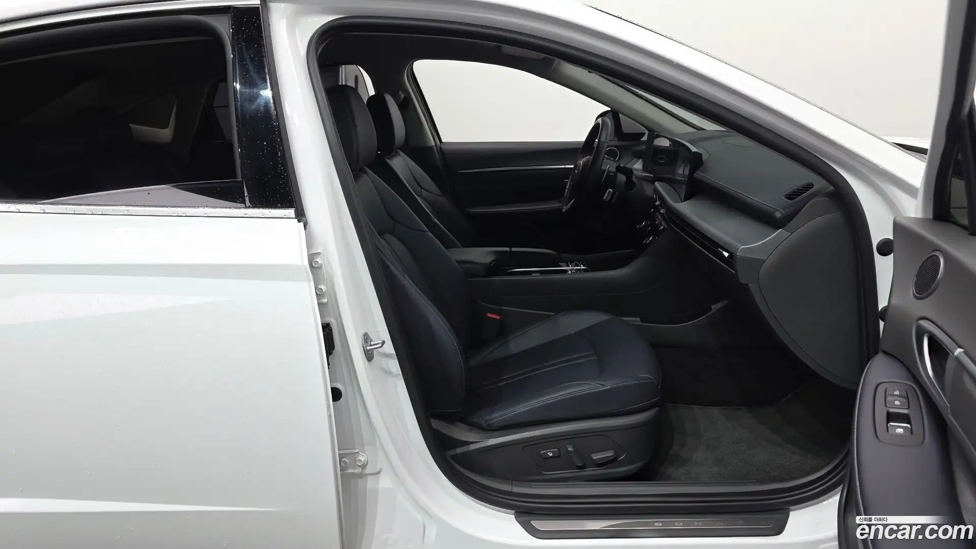 Sonata Hyundai 2023.9-INNER-010