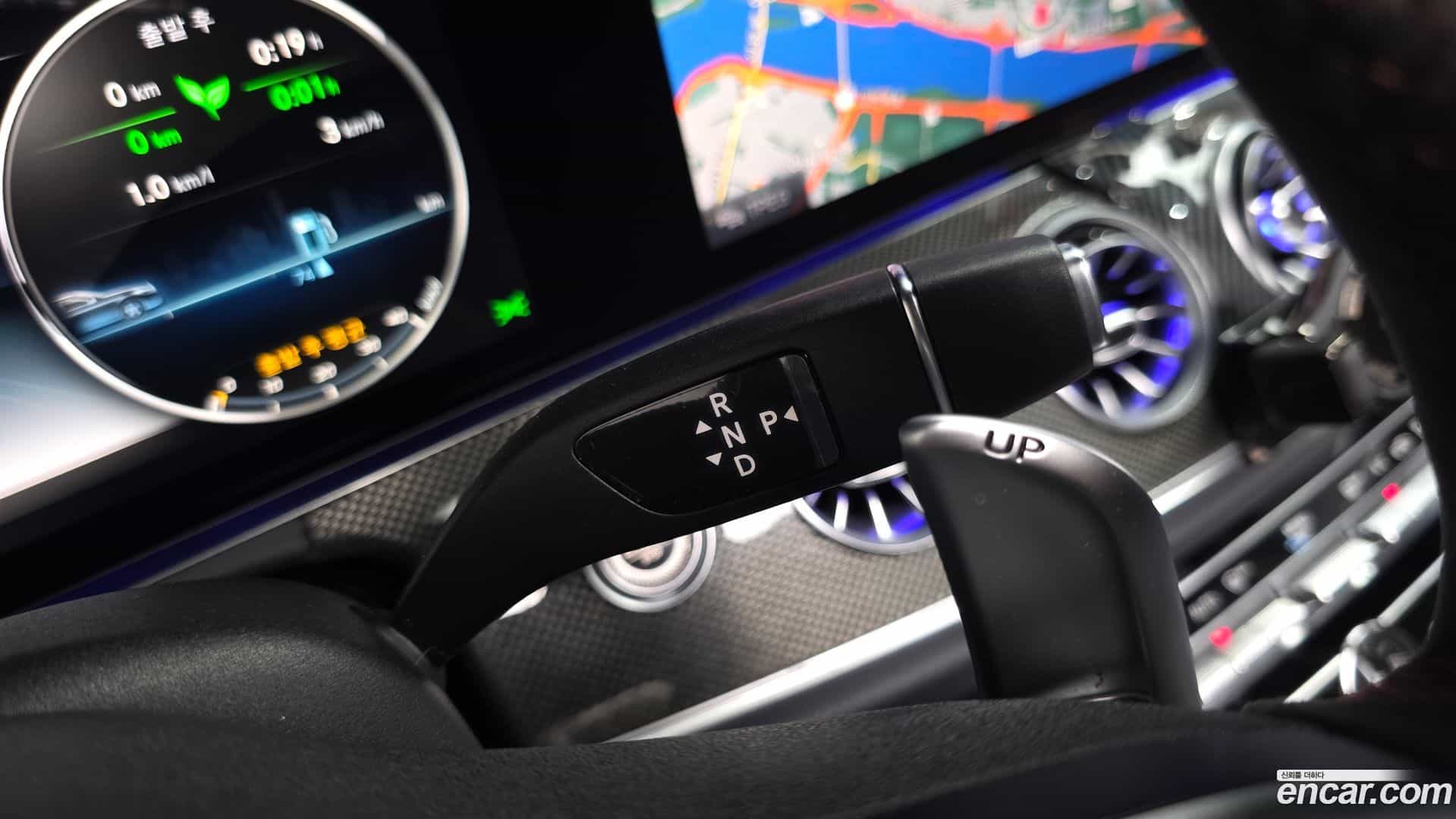CLS-Class Mercedes-Benz 2020.4-INNER-009