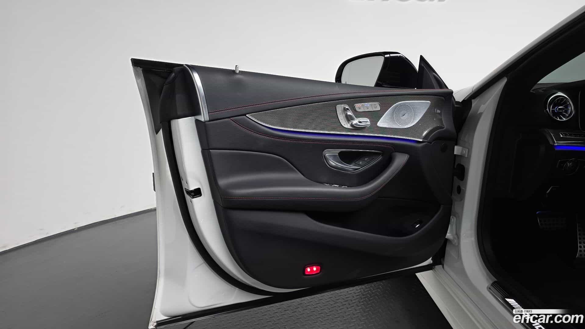 CLS-Class Mercedes-Benz 2020.4-INNER-034
