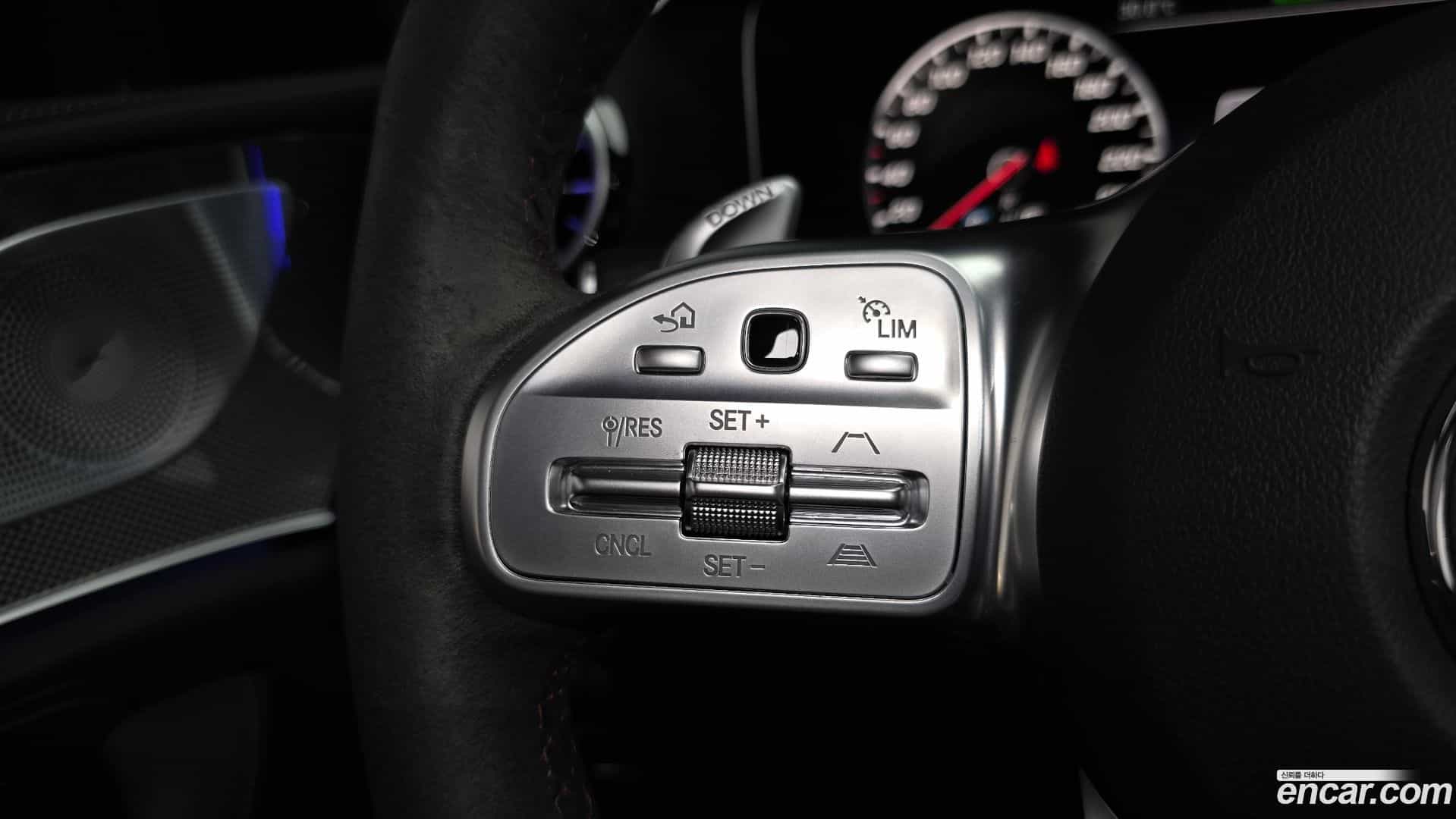 CLS-Class Mercedes-Benz 2020.4-OPTION-041