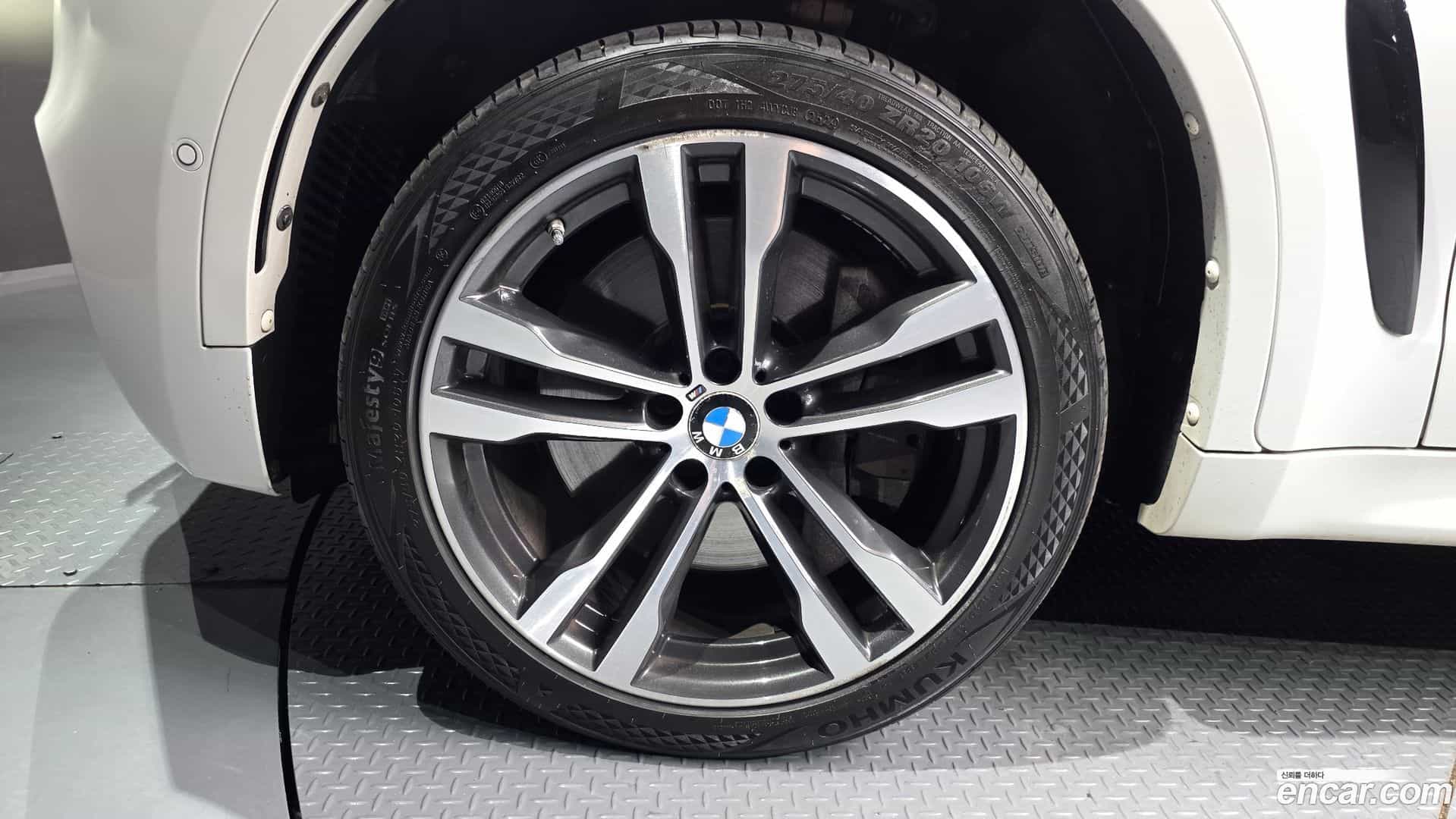 X6 BMW 2017.2-OUTER-005