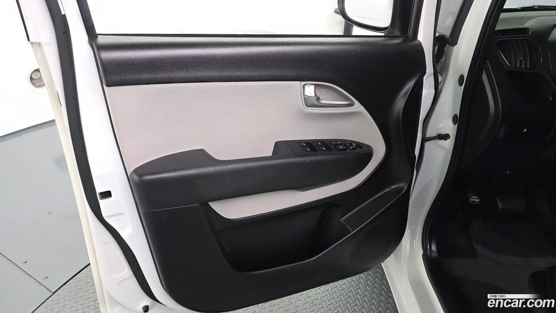 RAY Kia 2023.6-INNER-034