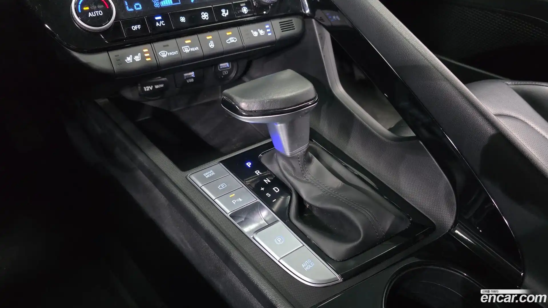 AVANTE Hyundai 2022.5-INNER-009