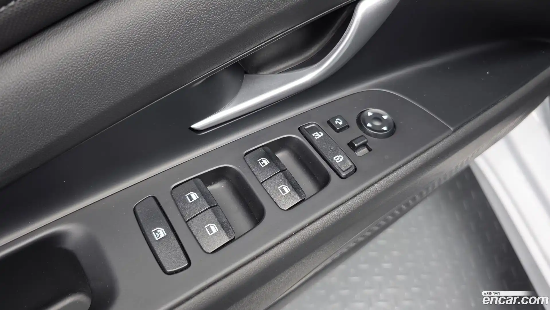 AVANTE Hyundai 2022.5-OPTION-017